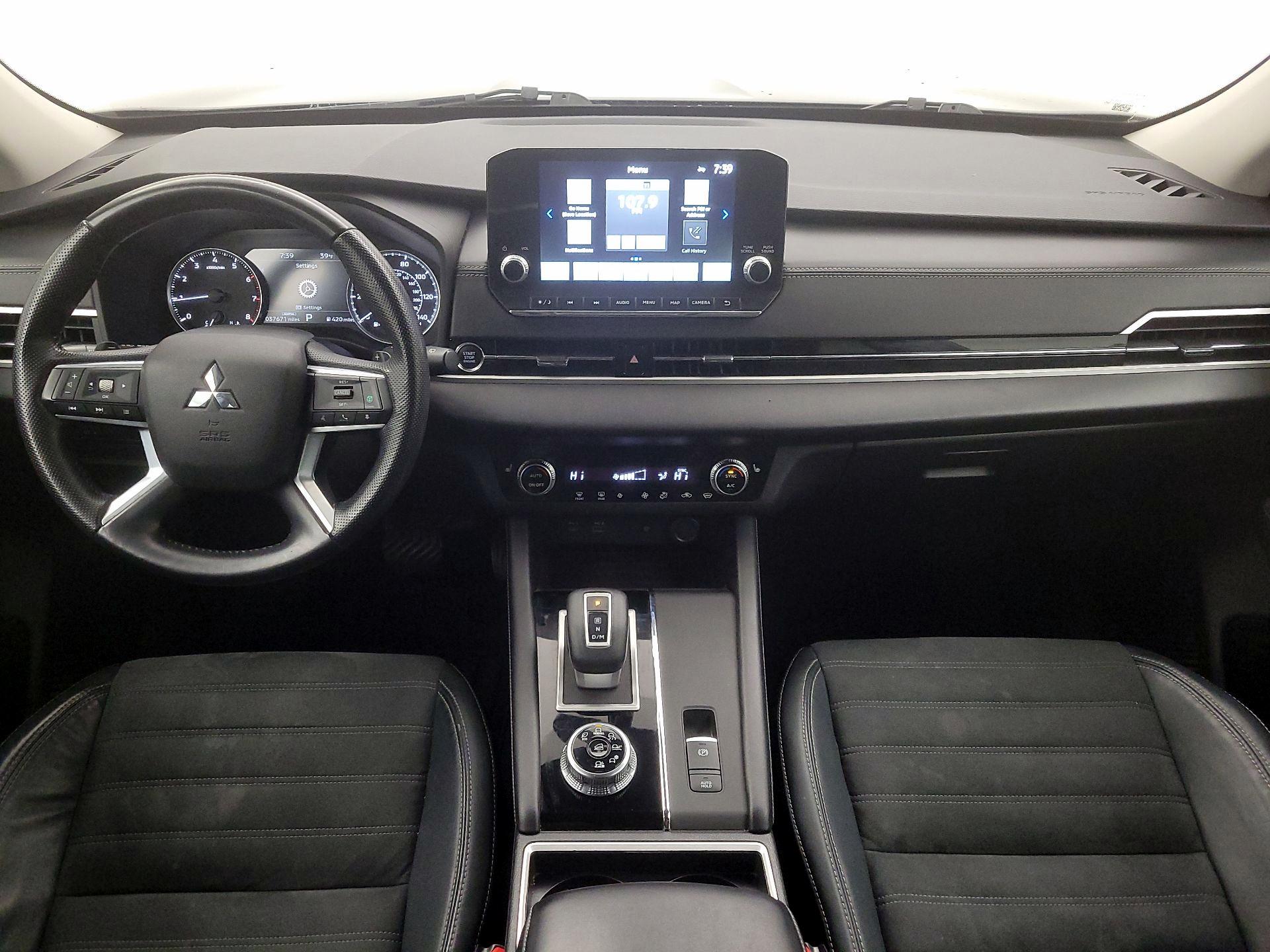 Thumbnail: 2022 Mitsubishi Outlander - 9