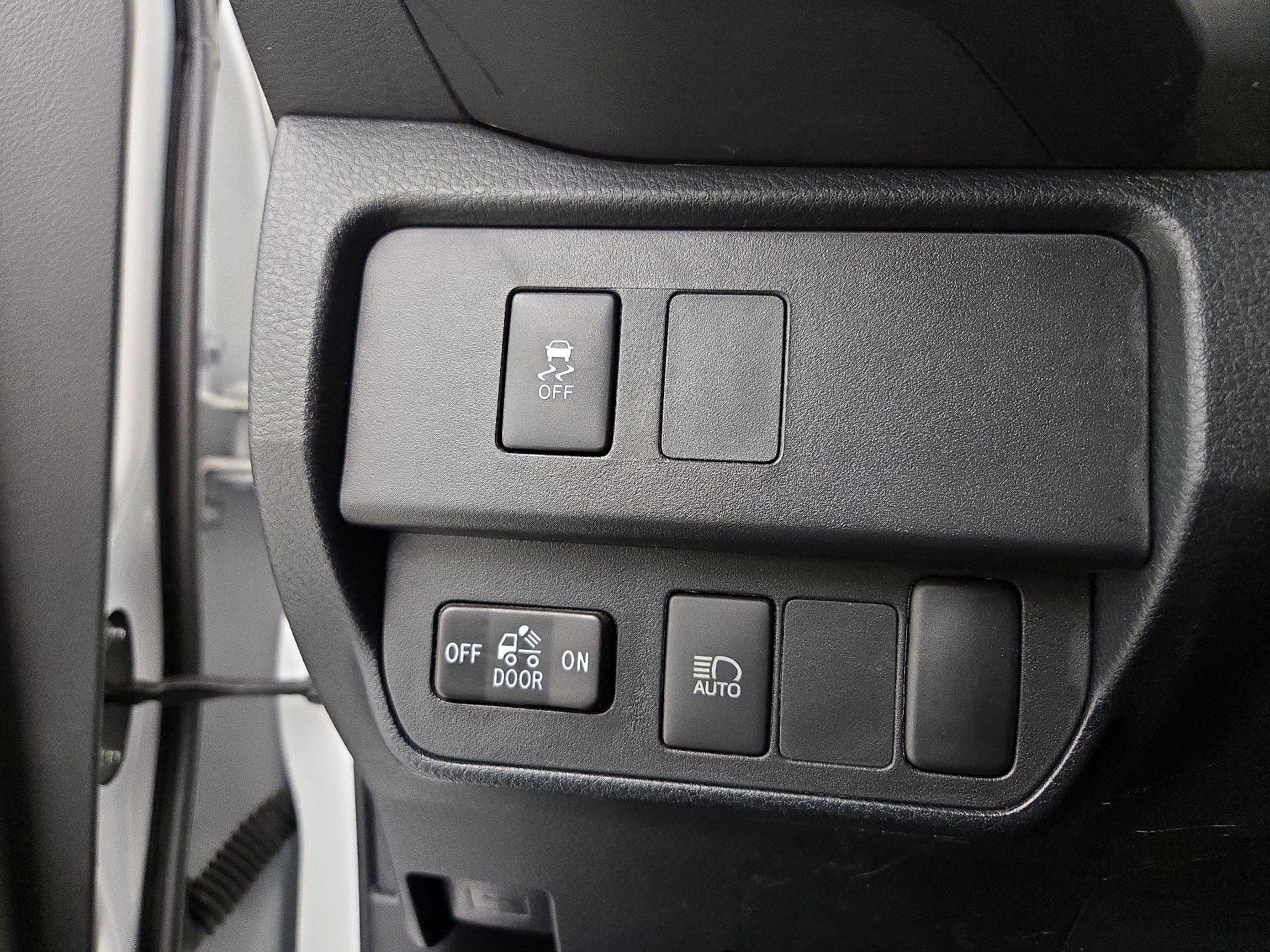 Thumbnail: 2023 Toyota Tacoma - 13