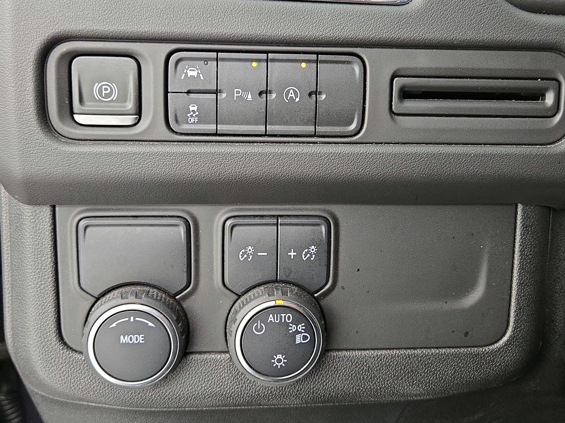 Thumbnail: 2023 Chevrolet Suburban - 13