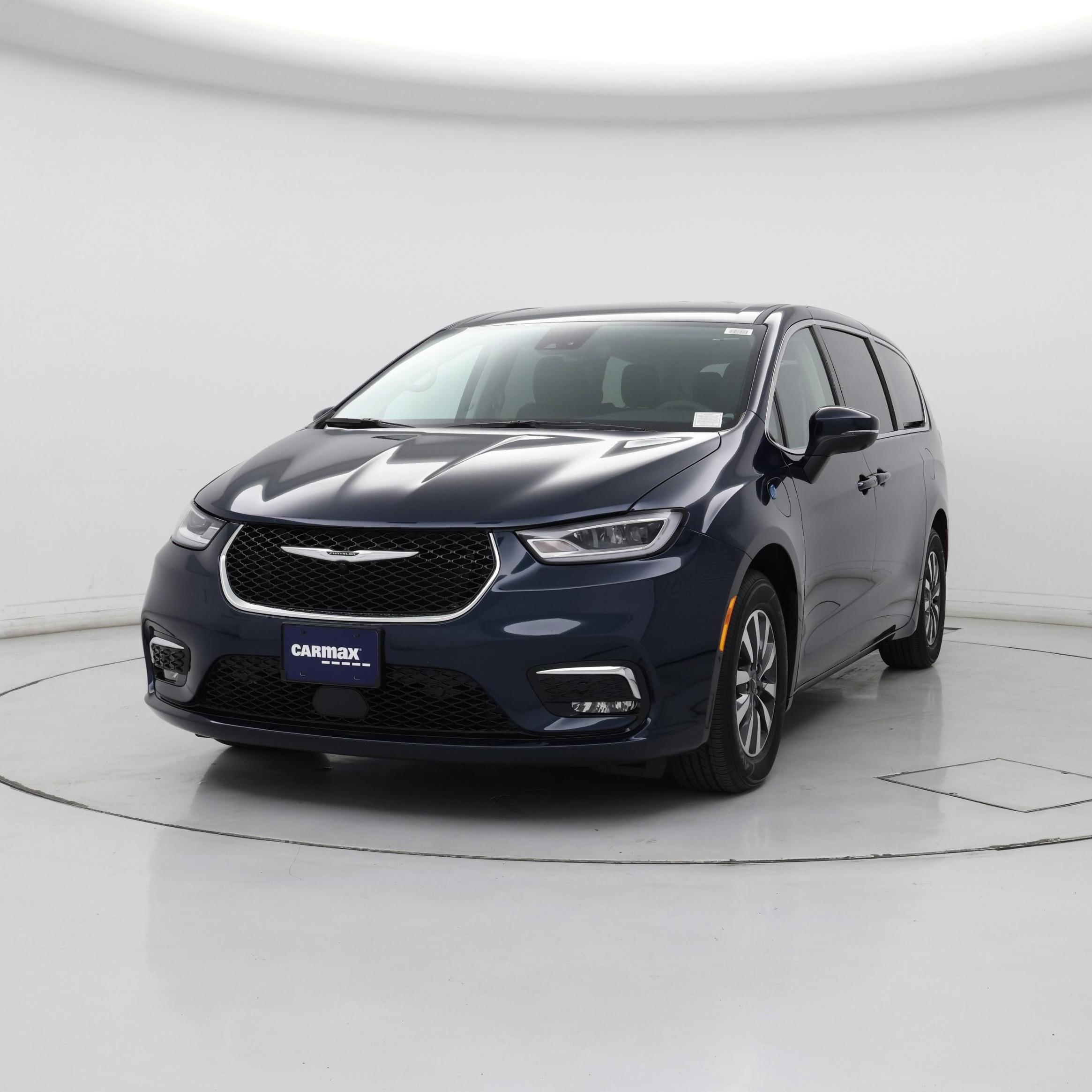 Thumbnail: 2023 Chrysler Pacifica - 4