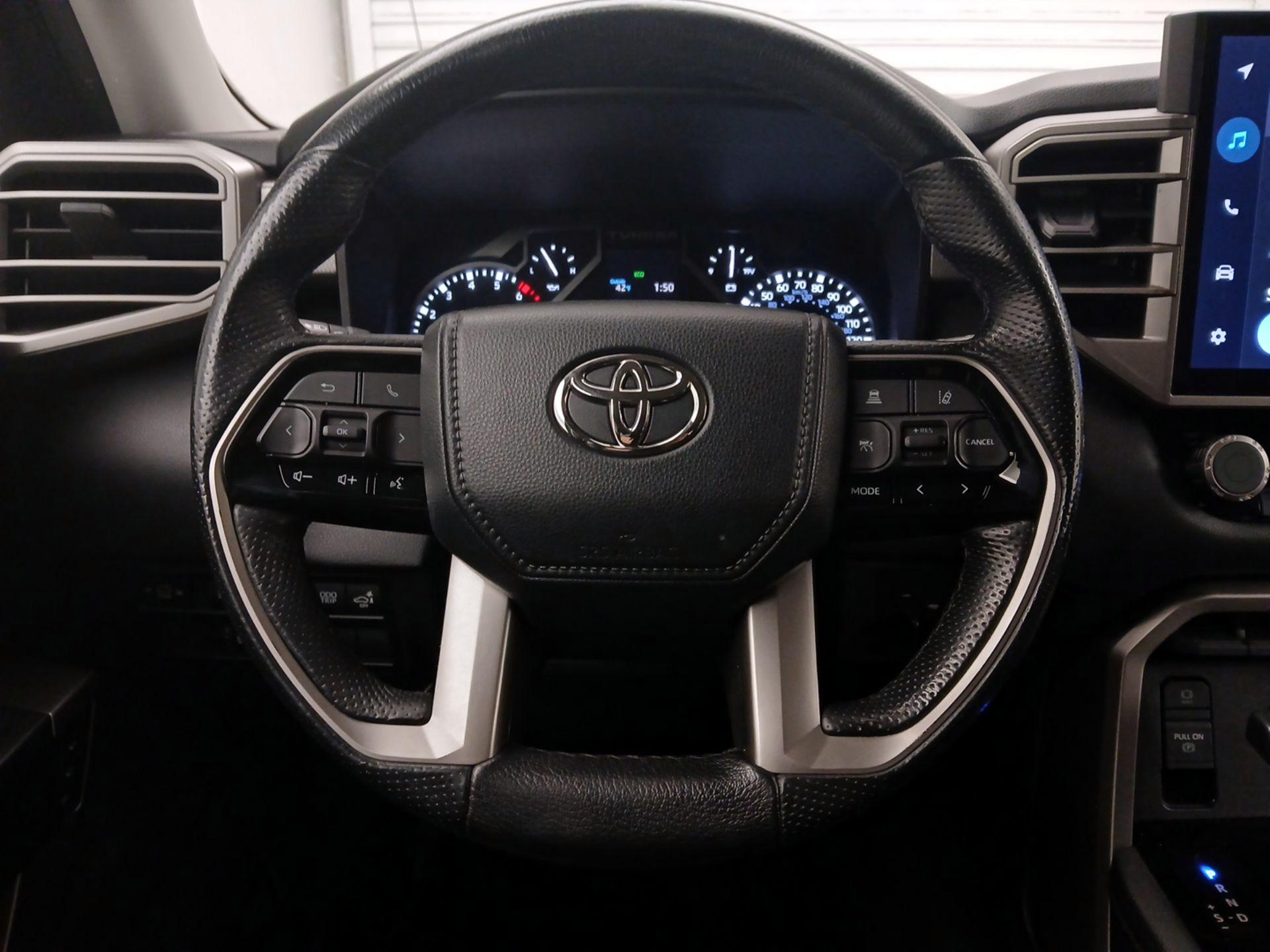 Thumbnail: 2022 Toyota Tundra - 10