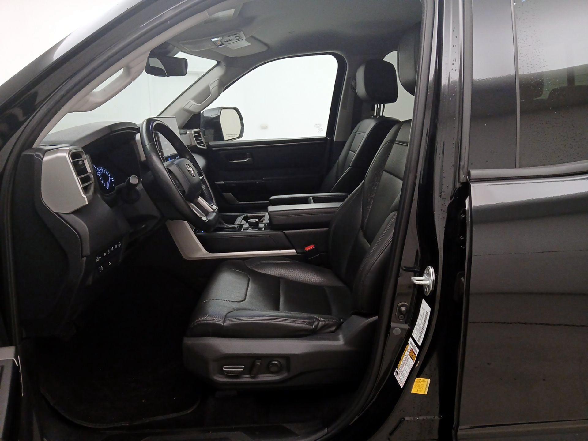 Thumbnail: 2022 Toyota Tundra - 11