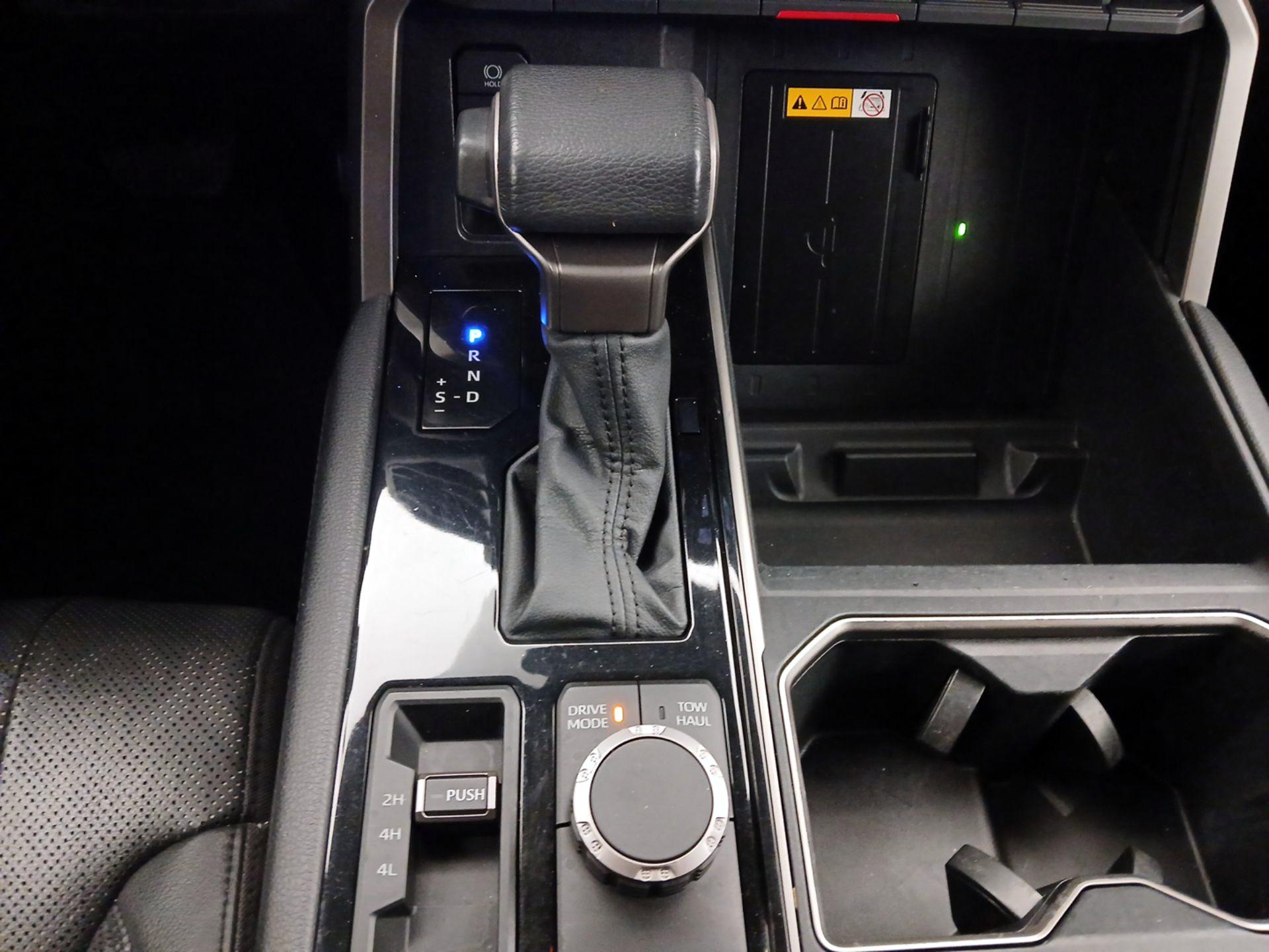 Thumbnail: 2022 Toyota Tundra - 17