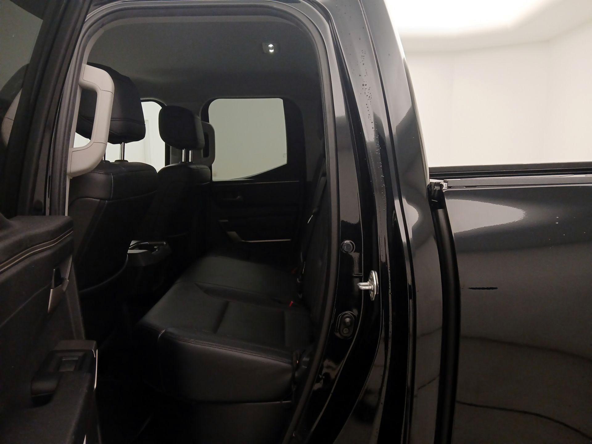 Thumbnail: 2022 Toyota Tundra - 19