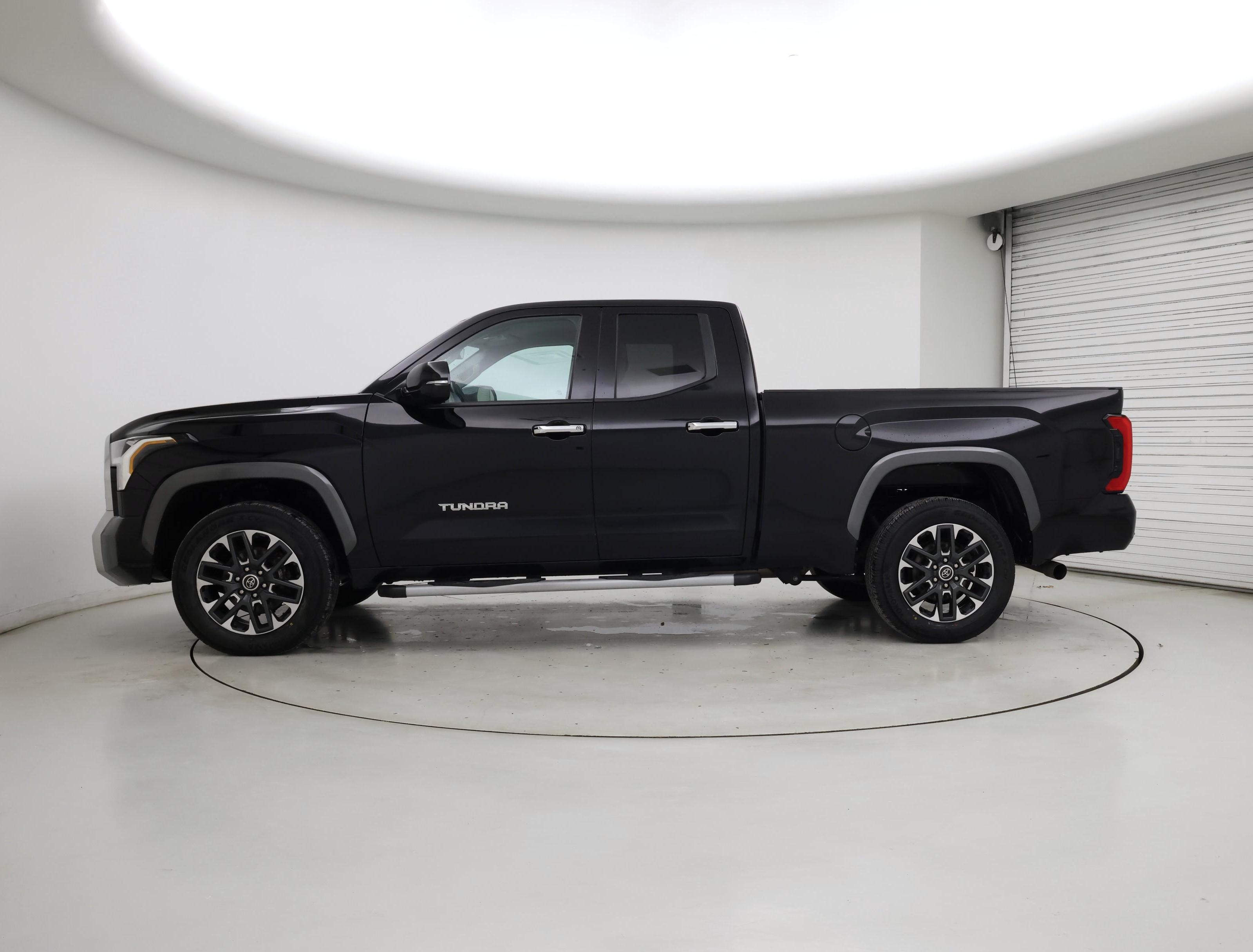 Thumbnail: 2022 Toyota Tundra - 3