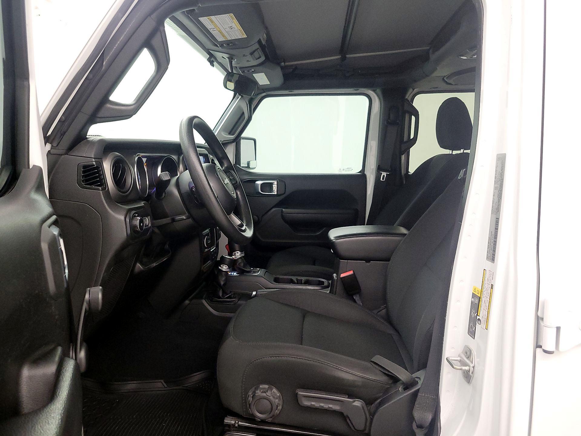 Thumbnail: 2022 Jeep Wrangler - 11