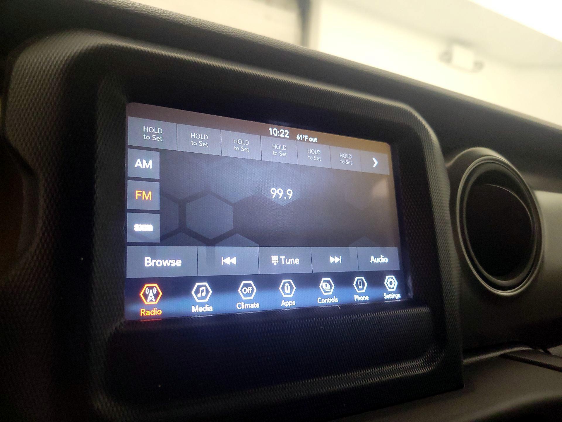 Thumbnail: 2022 Jeep Wrangler - 15