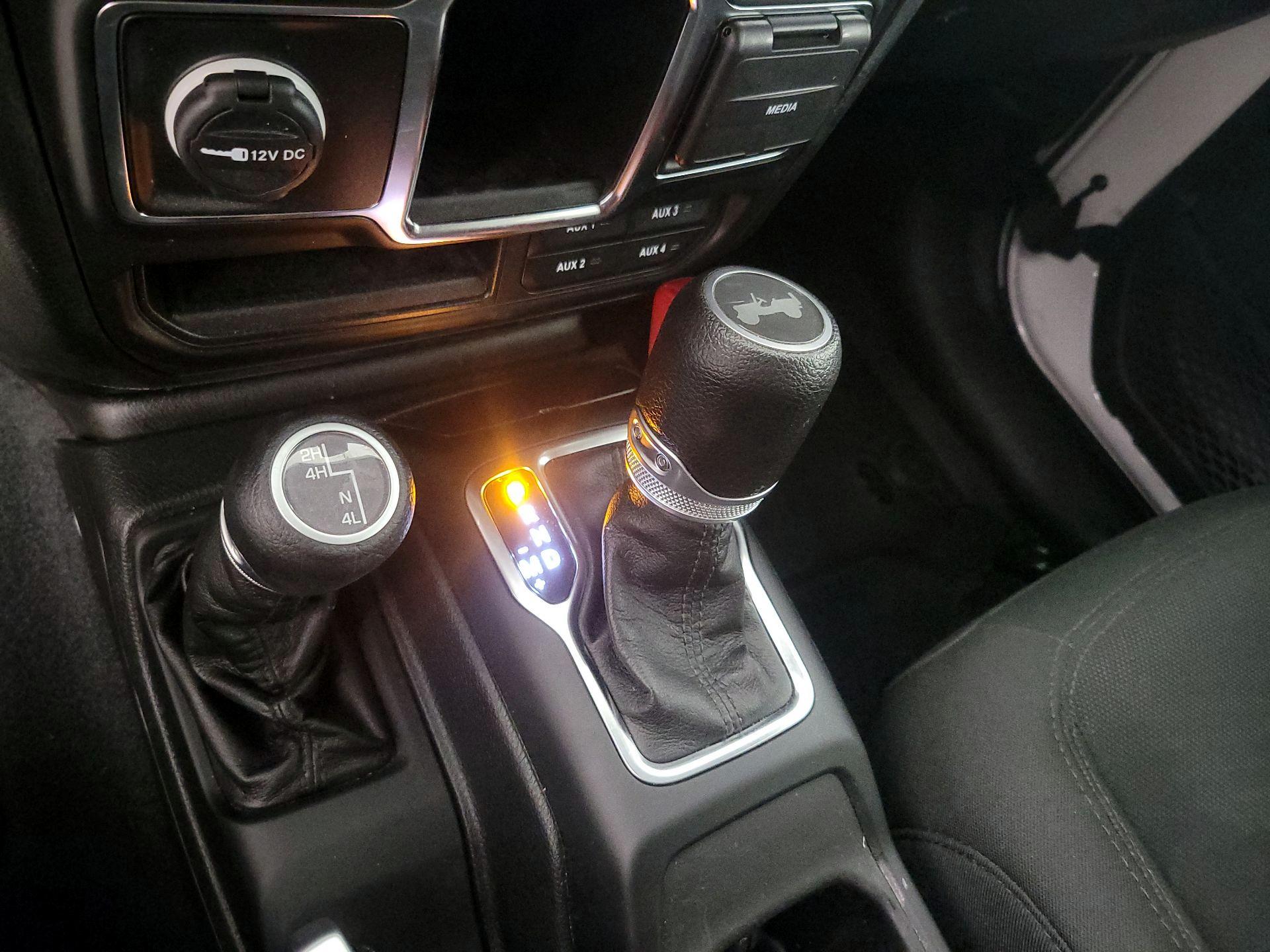 Thumbnail: 2022 Jeep Wrangler - 17