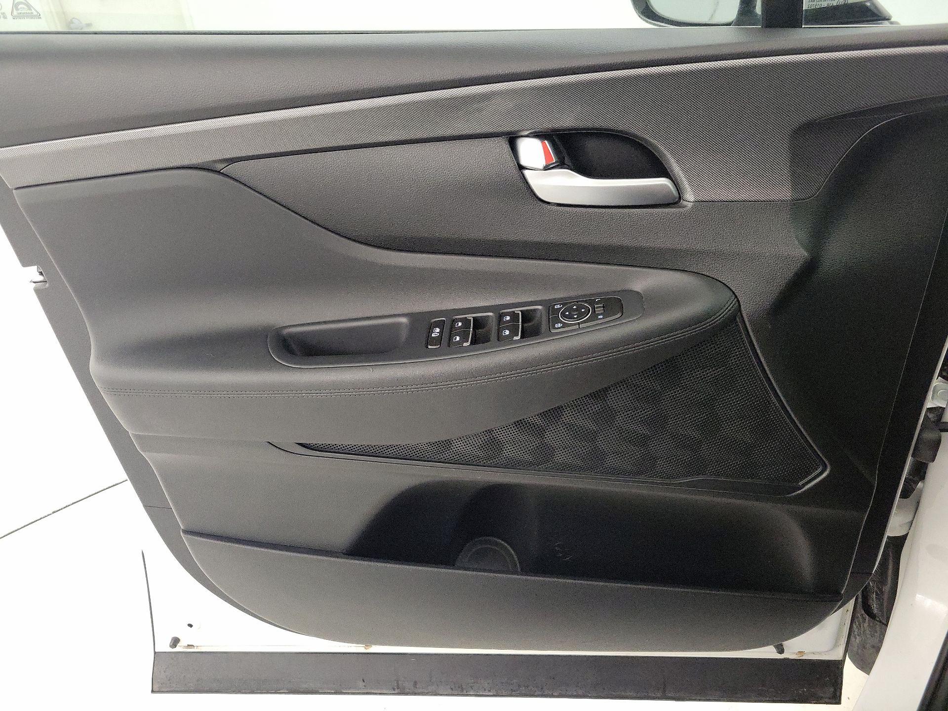 Thumbnail: 2023 Hyundai Santa Fe - 12