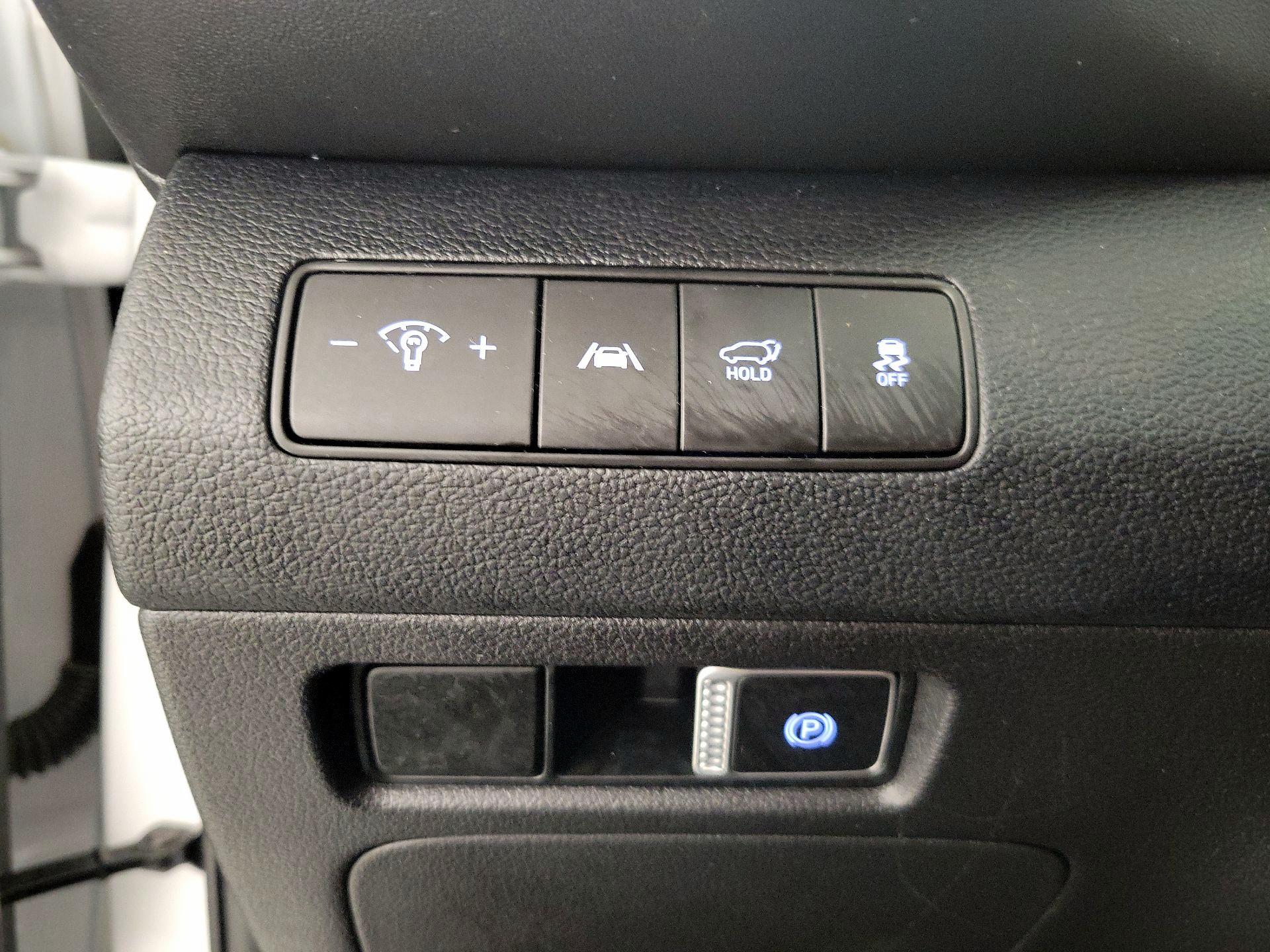 Thumbnail: 2023 Hyundai Santa Fe - 13