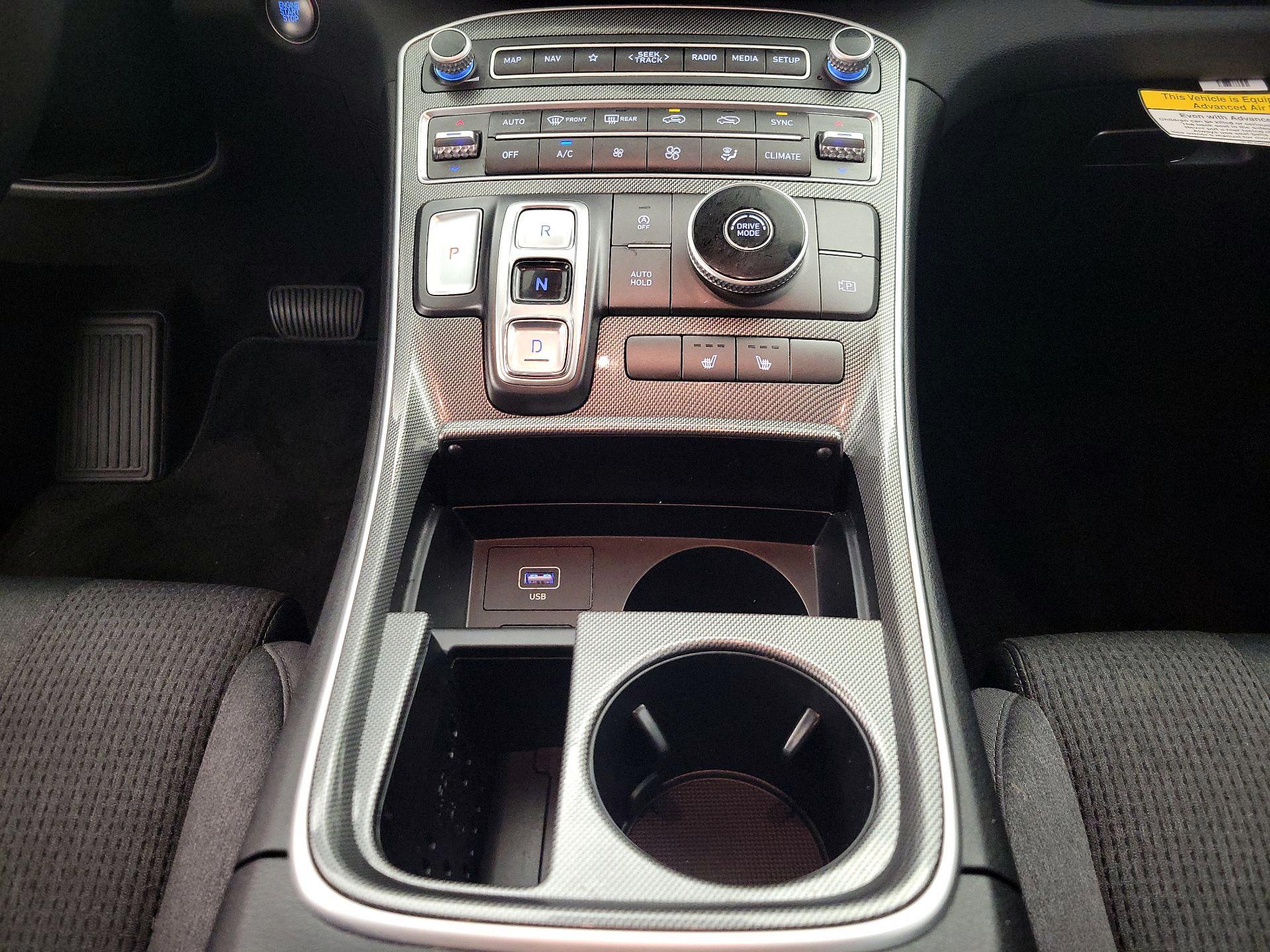 Thumbnail: 2023 Hyundai Santa Fe - 18