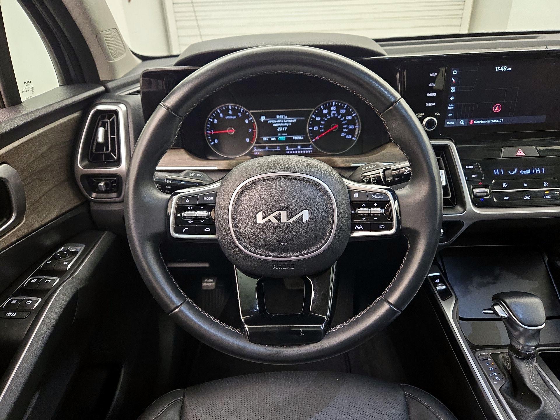 Thumbnail: 2022 Kia Sorento - 10