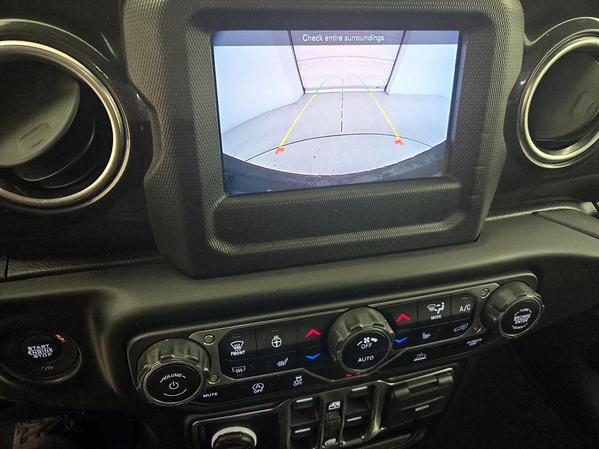 Thumbnail: 2021 Jeep Wrangler - 14