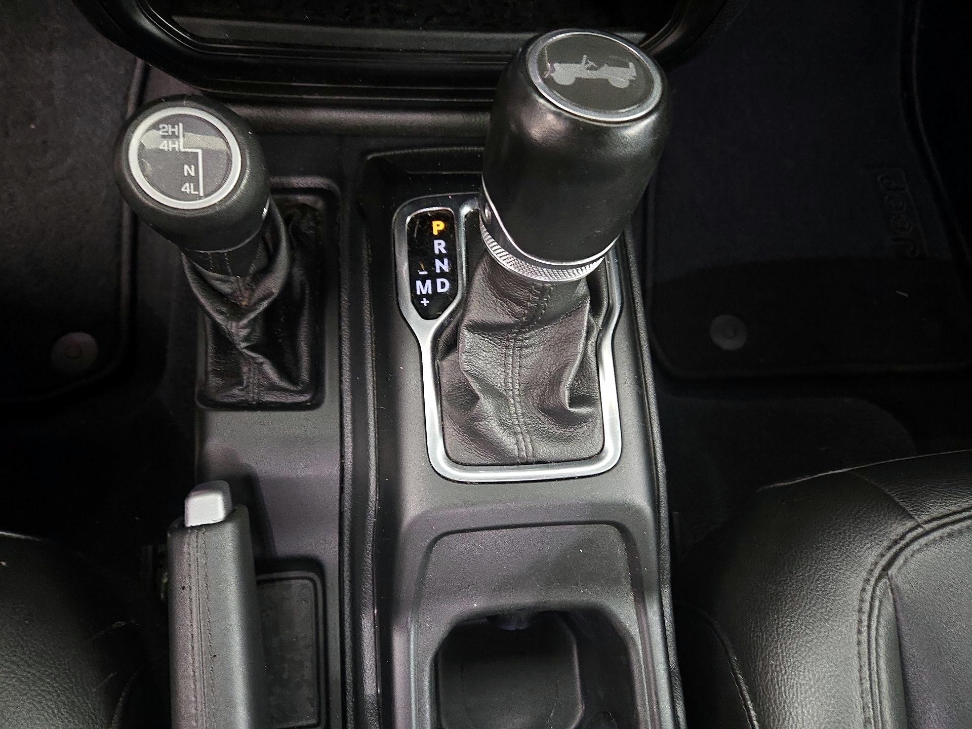 Thumbnail: 2021 Jeep Wrangler - 17