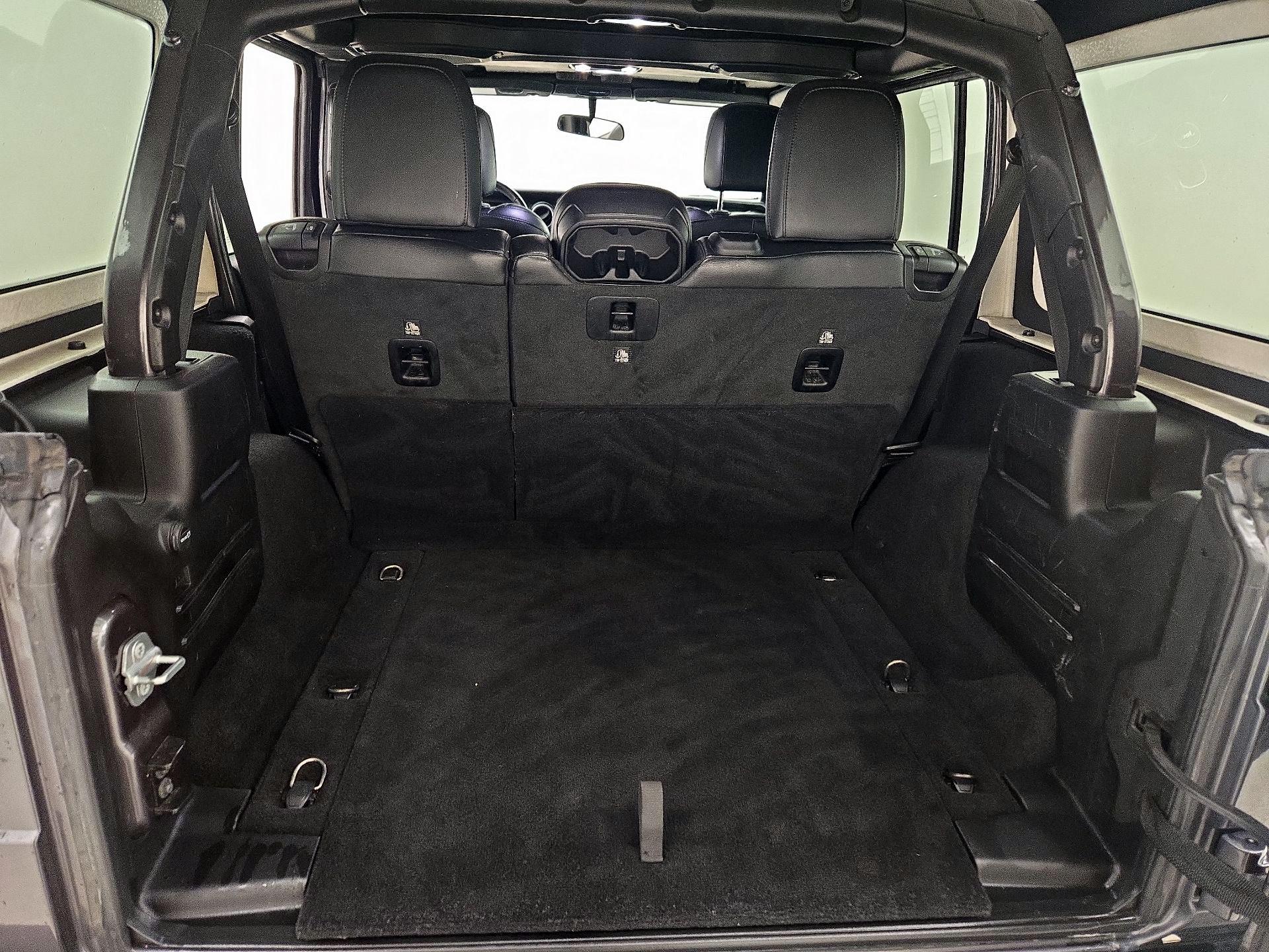 Thumbnail: 2021 Jeep Wrangler - 20