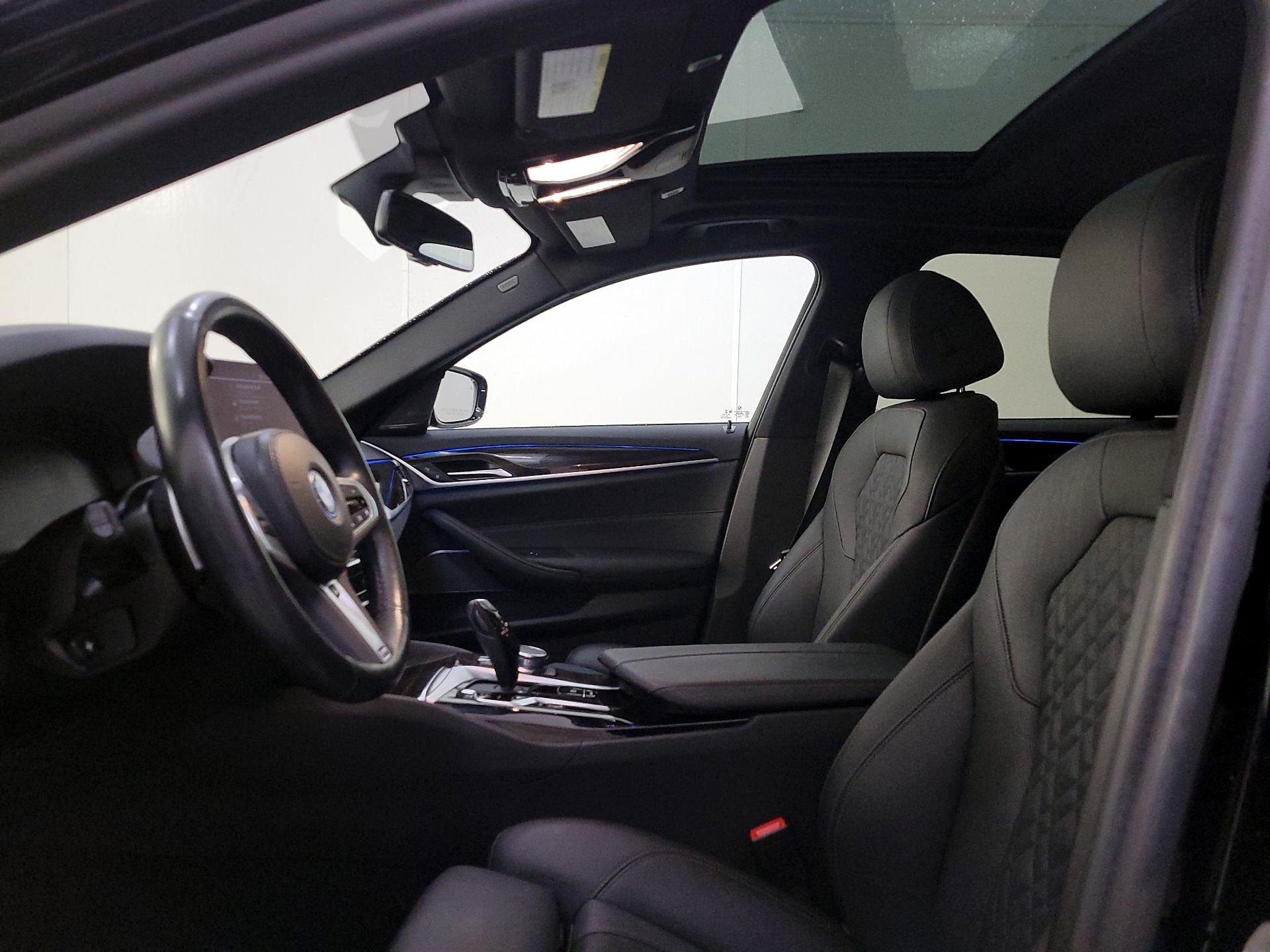 Thumbnail: 2023 BMW 5 Series - 20