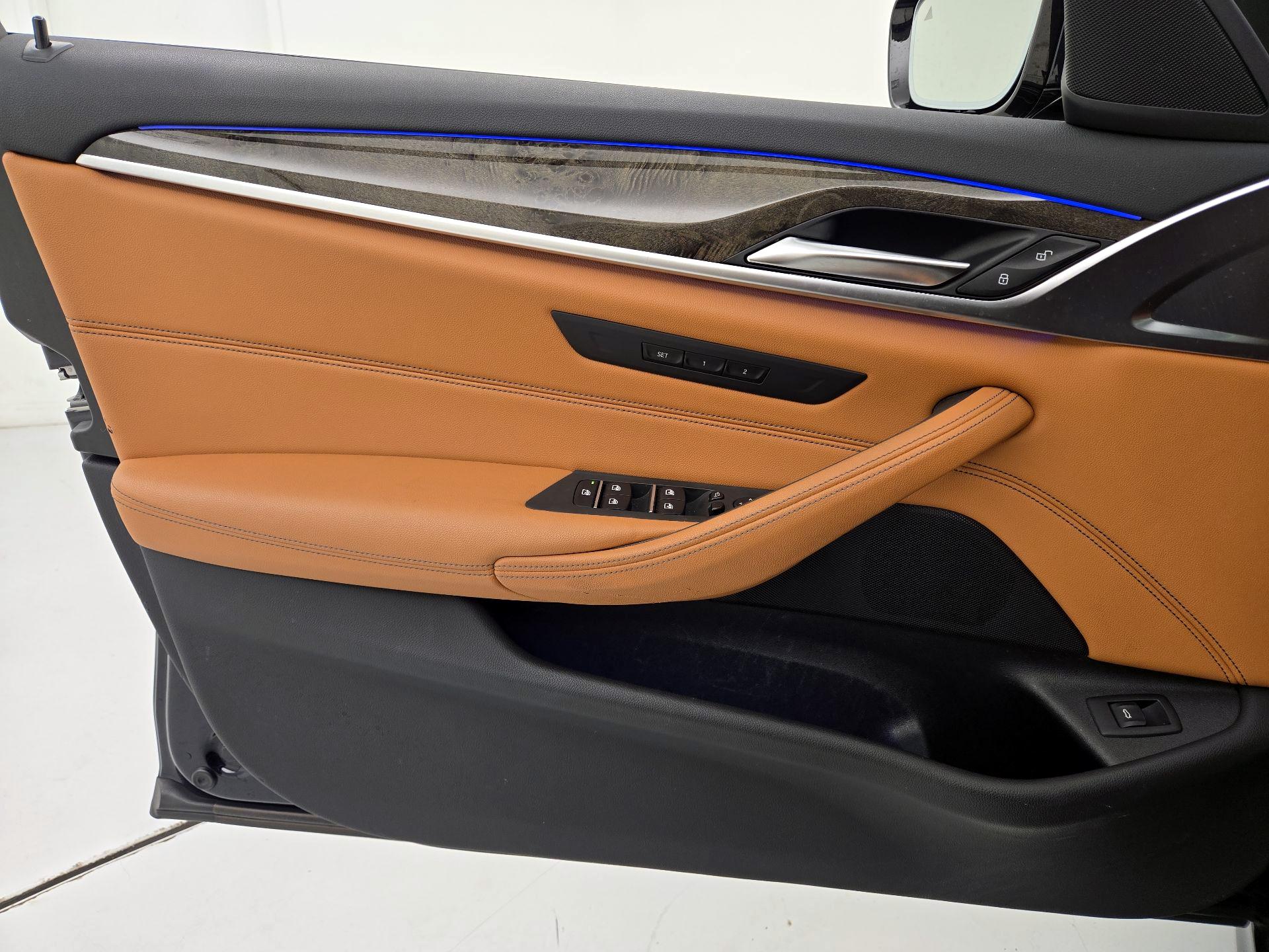 Thumbnail: 2023 BMW 5 Series - 12