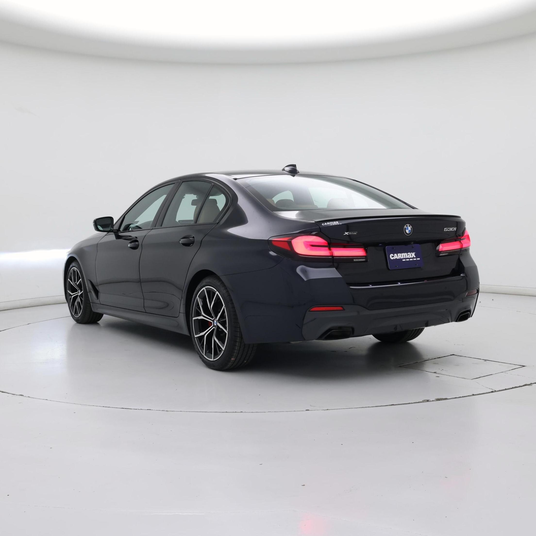 Thumbnail: 2023 BMW 5 Series - 2