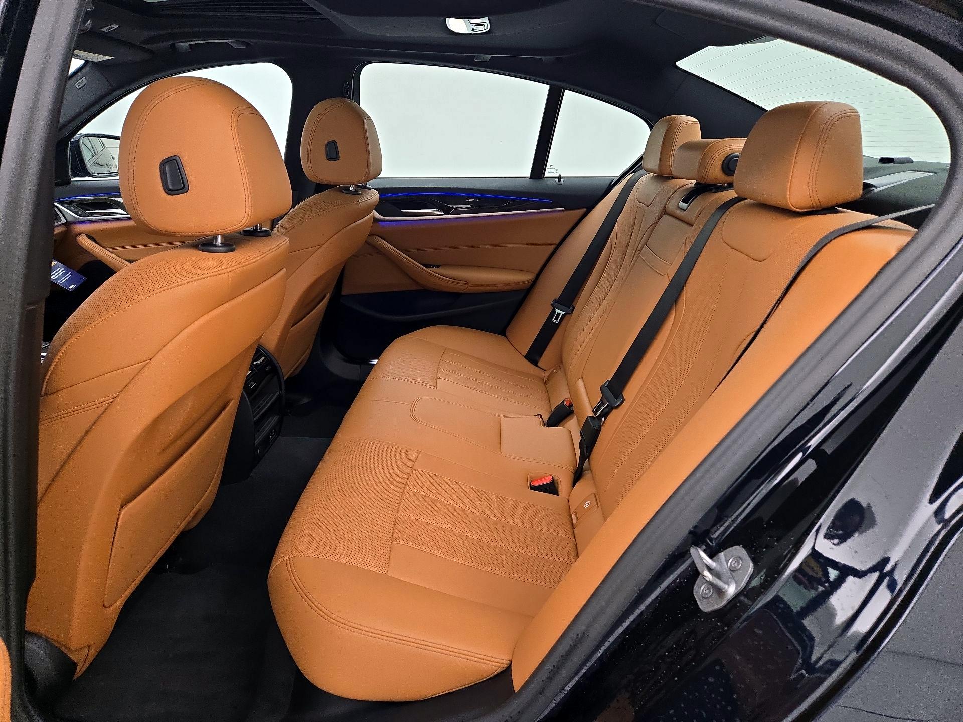 Thumbnail: 2023 BMW 5 Series - 20