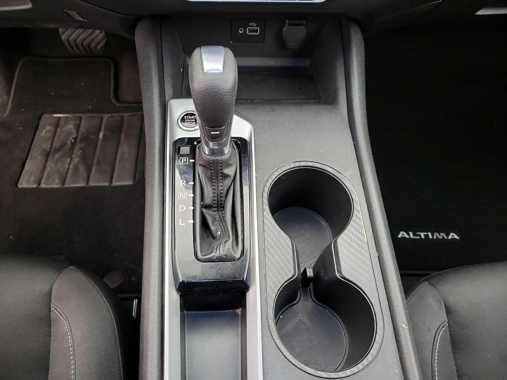 Thumbnail: 2022 Nissan Altima - 17