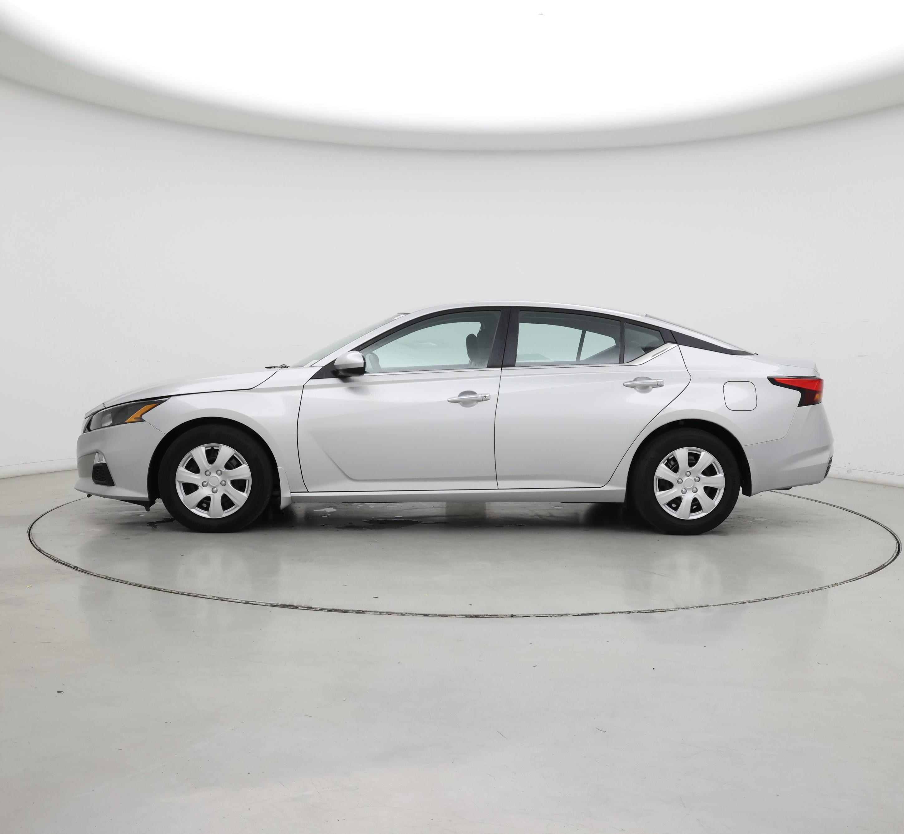 Thumbnail: 2022 Nissan Altima - 3