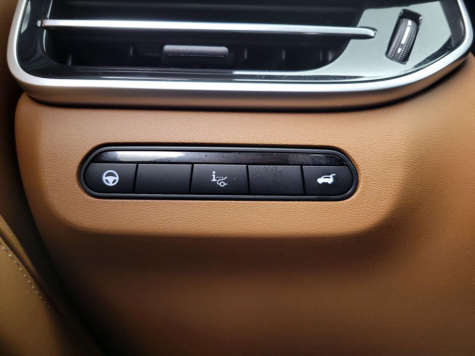 Thumbnail: 2022 INFINITI QX60 - 13