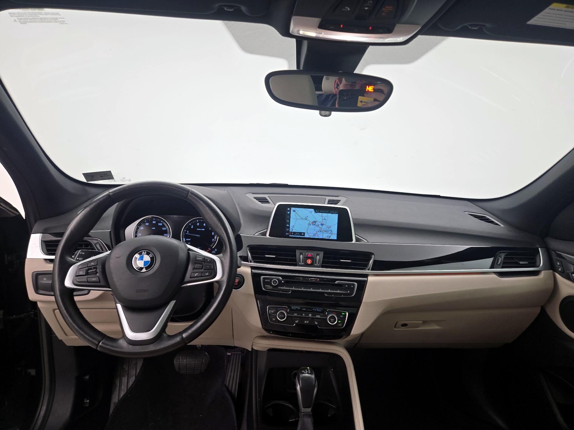 Thumbnail: 2019 BMW X1 - 9