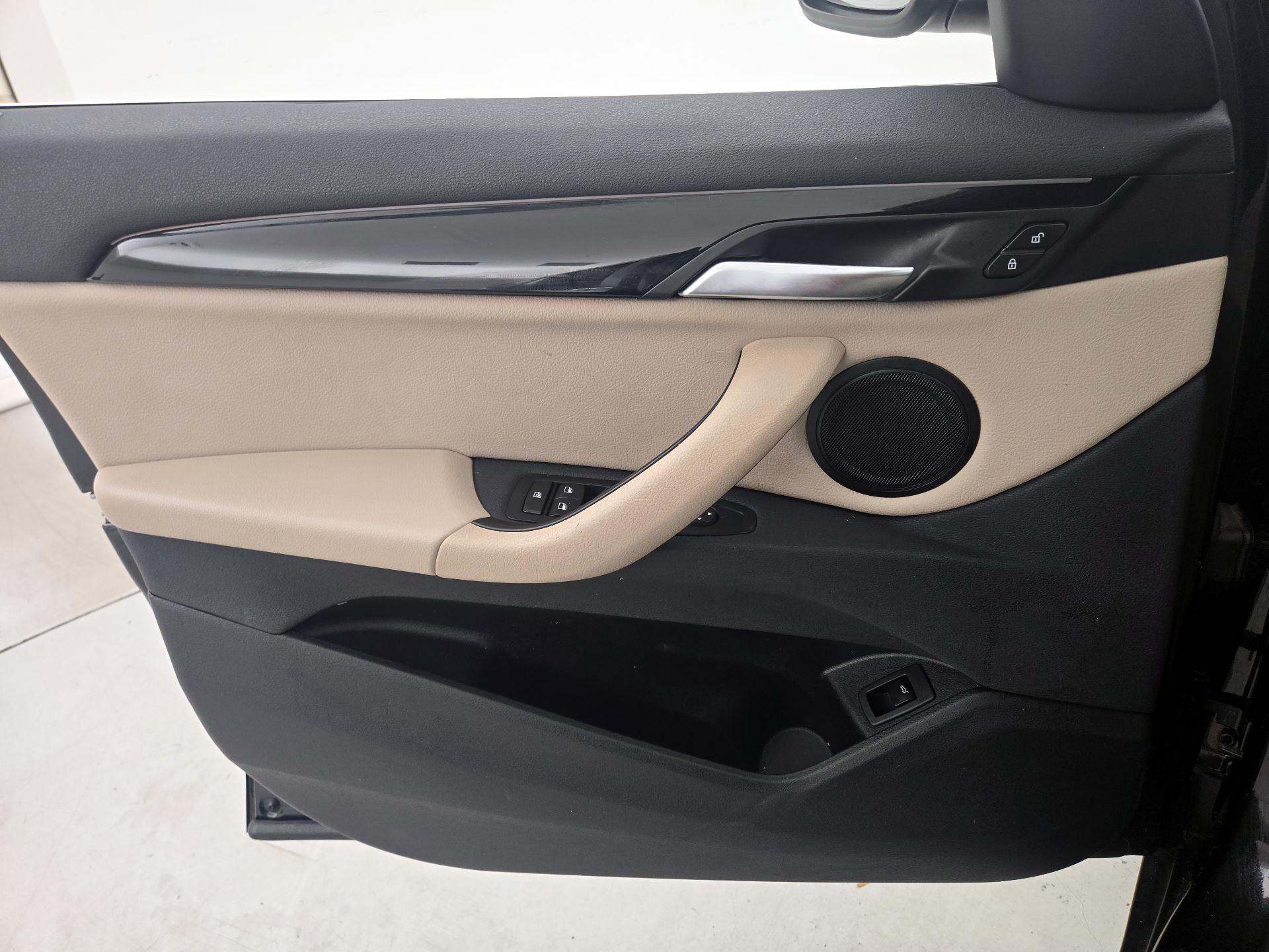 Thumbnail: 2019 BMW X1 - 12