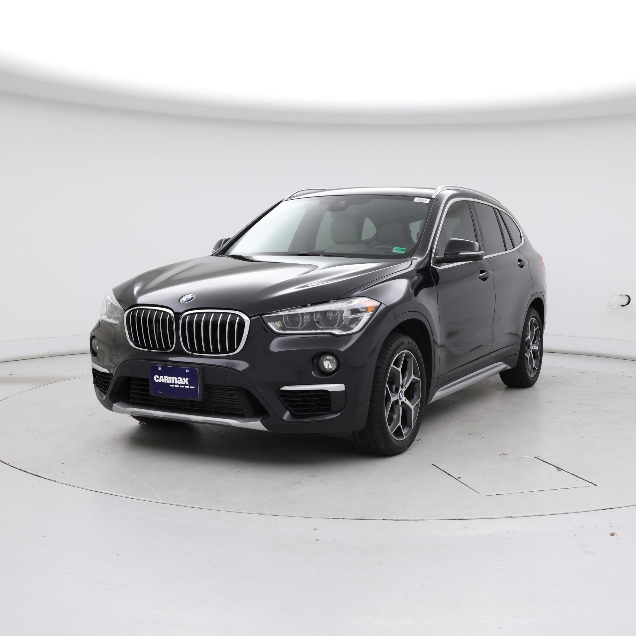 Thumbnail: 2019 BMW X1 - 4