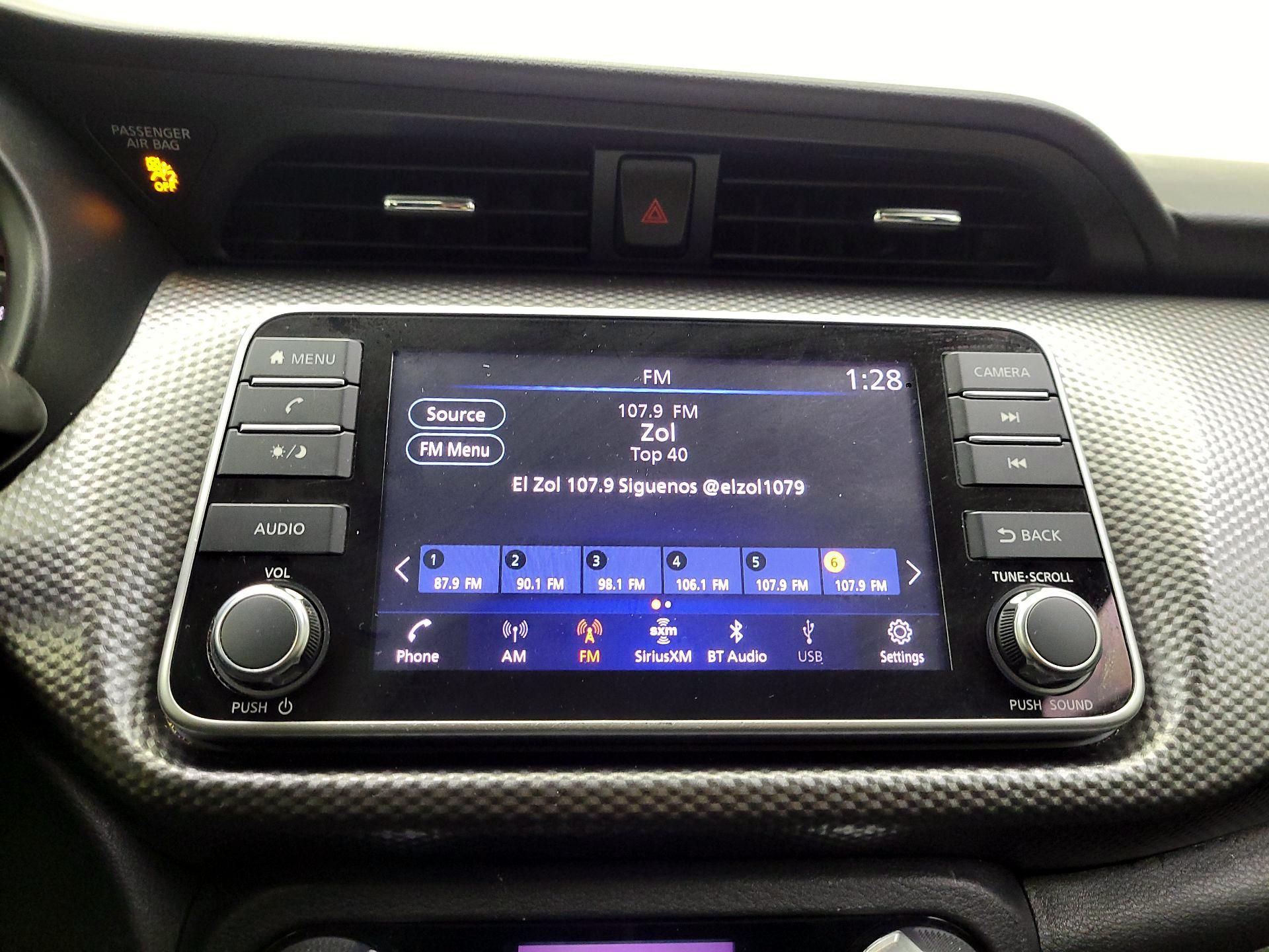 Thumbnail: 2020 Nissan Kicks - 15