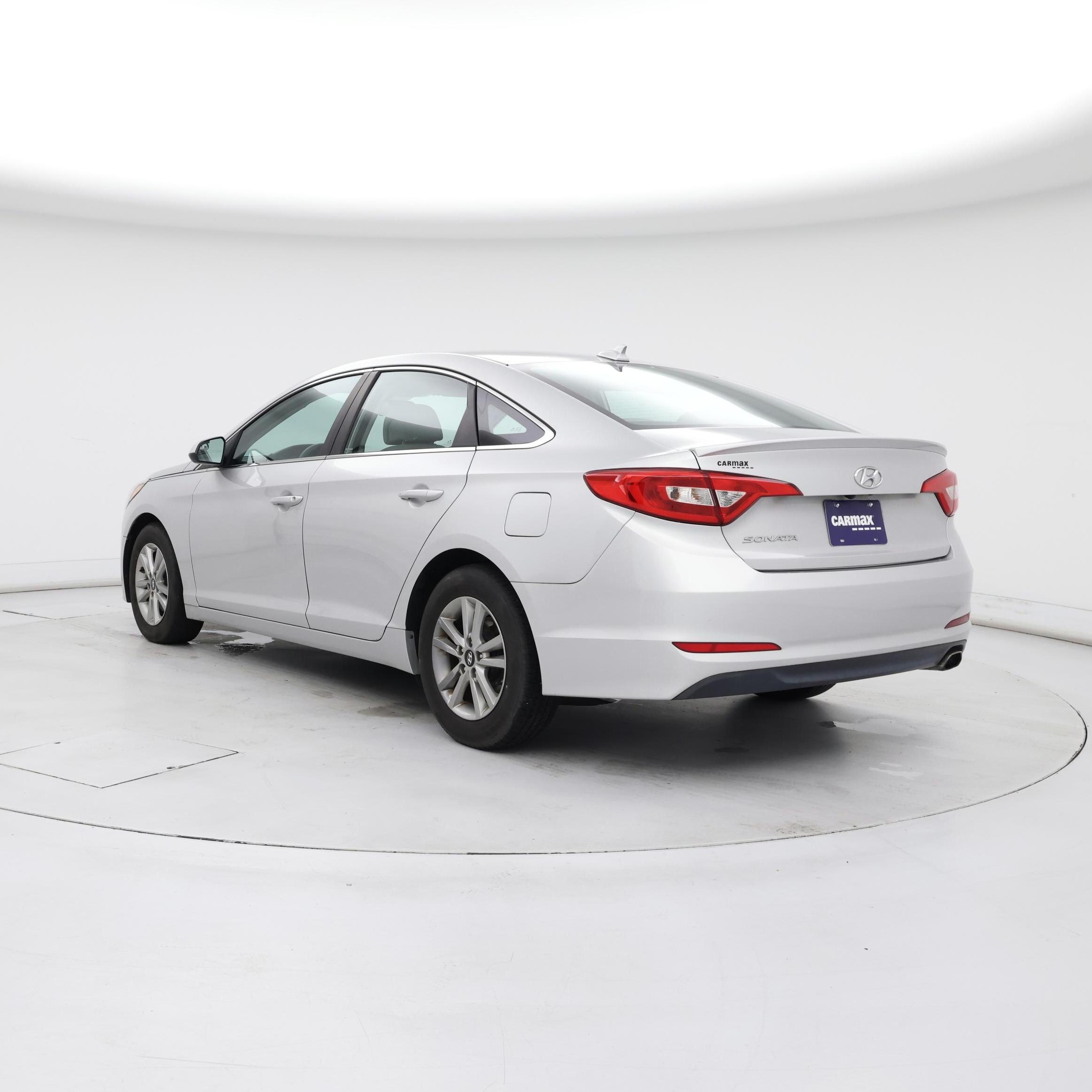 Thumbnail: 2016 Hyundai Sonata - 2