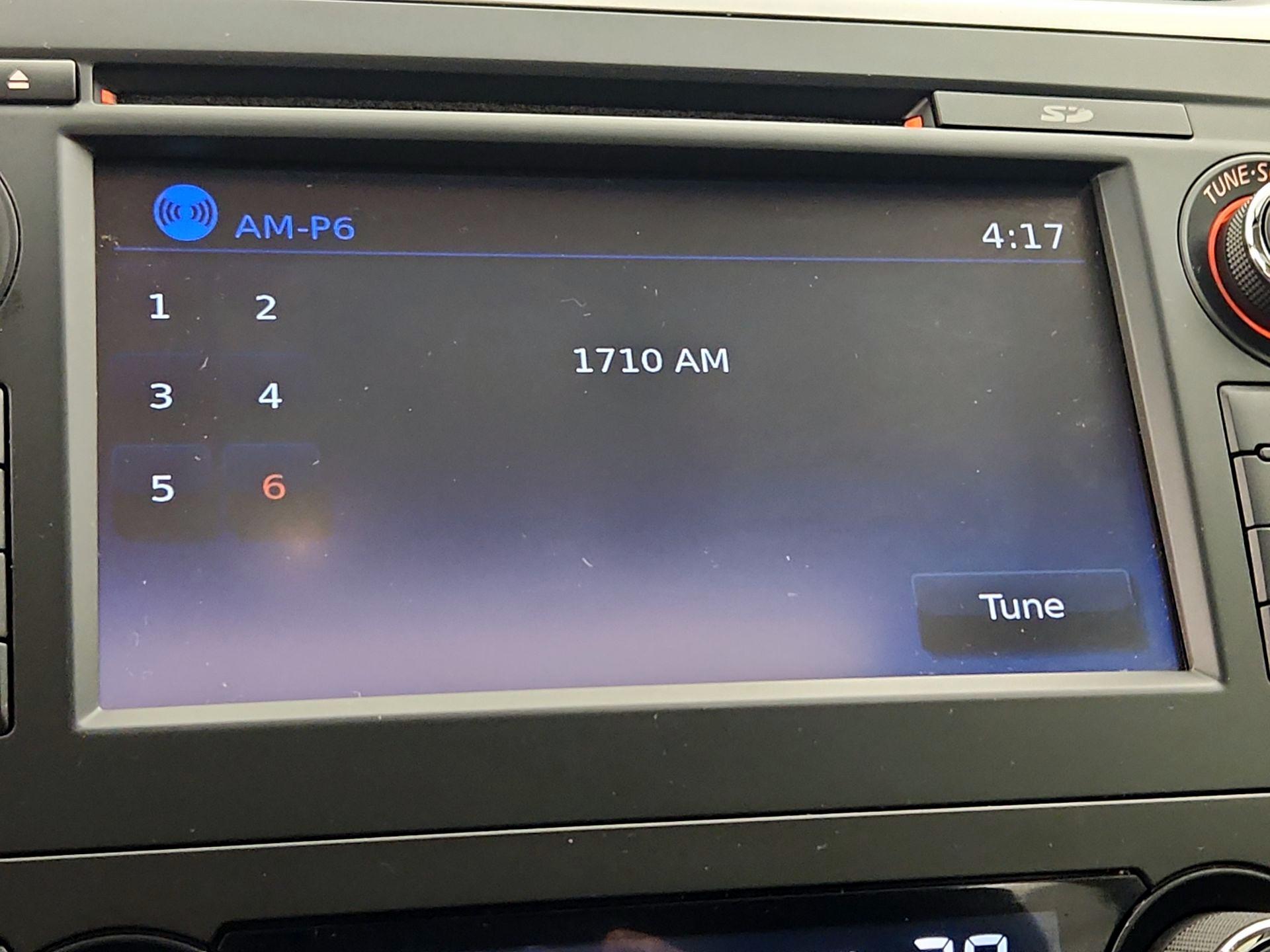 Thumbnail: 2017 Nissan Altima - 16