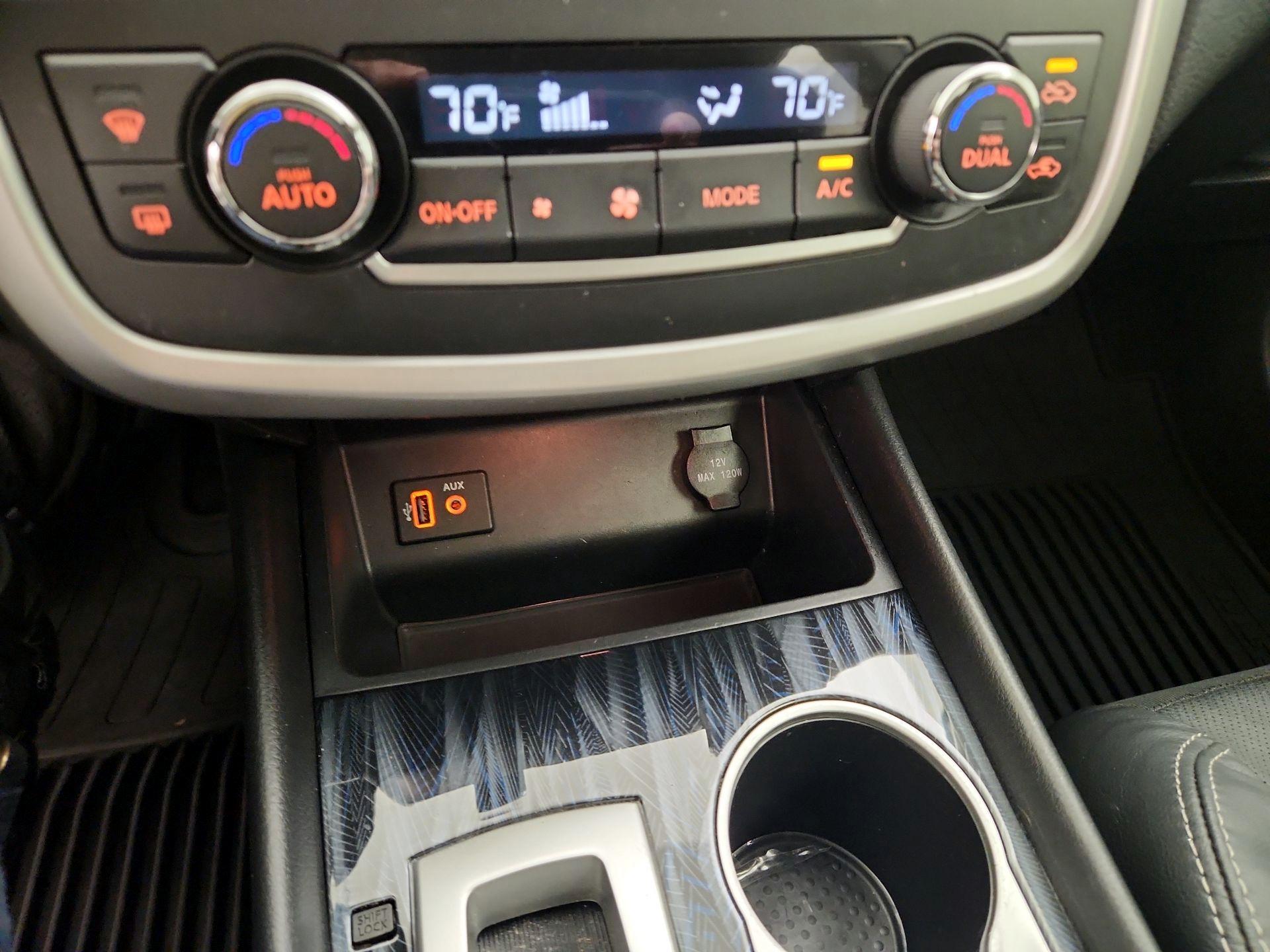 Thumbnail: 2017 Nissan Altima - 17