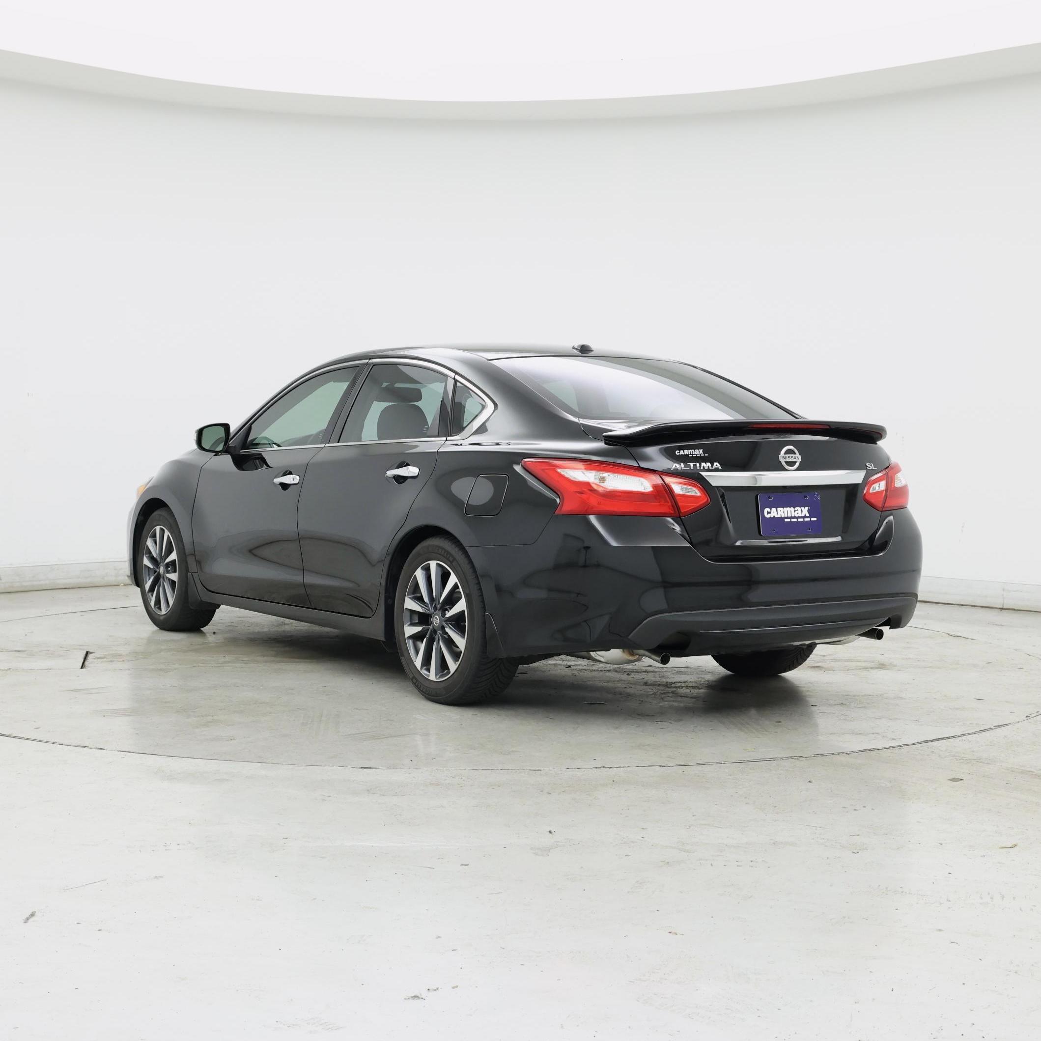 Thumbnail: 2017 Nissan Altima - 2