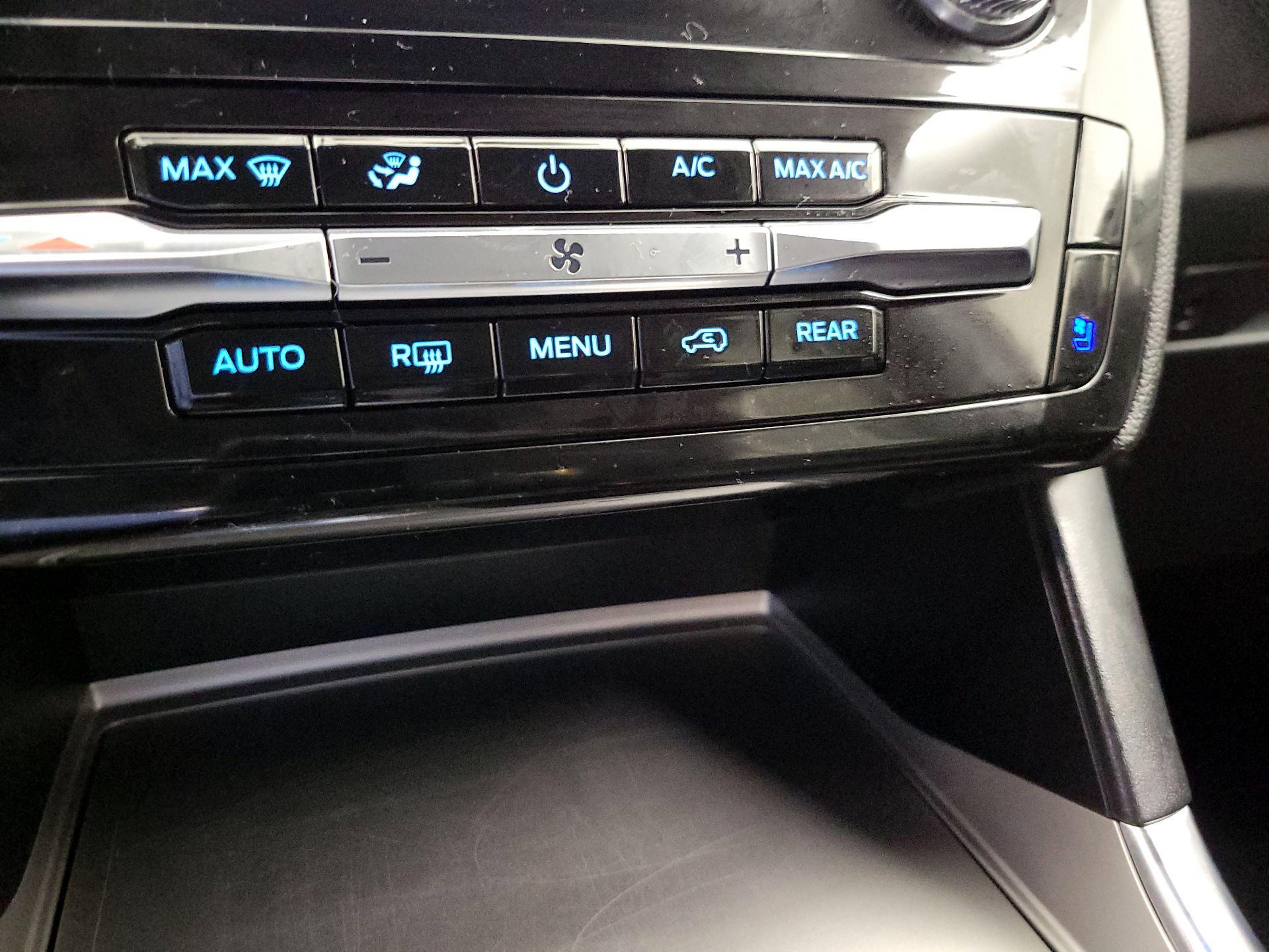 Thumbnail: 2023 Ford Explorer - 17