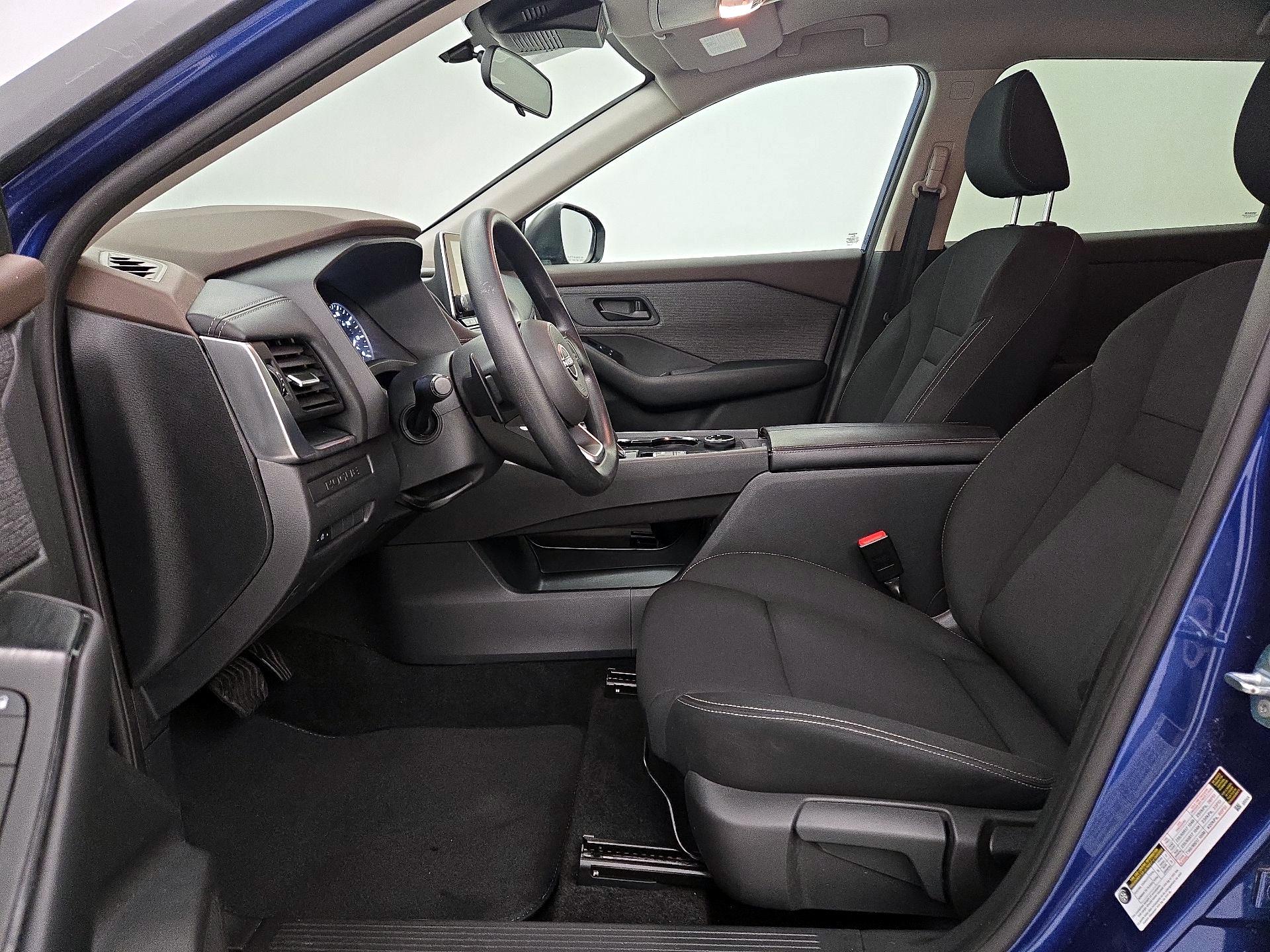 Thumbnail: 2023 Nissan Rogue - 11