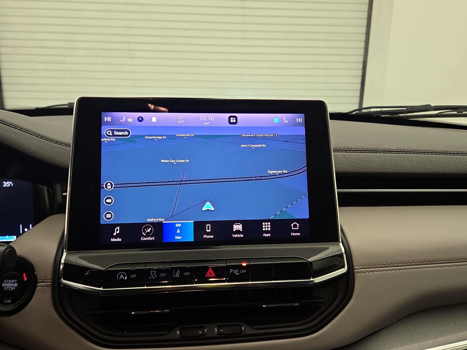 Thumbnail: 2022 Jeep Compass - 14