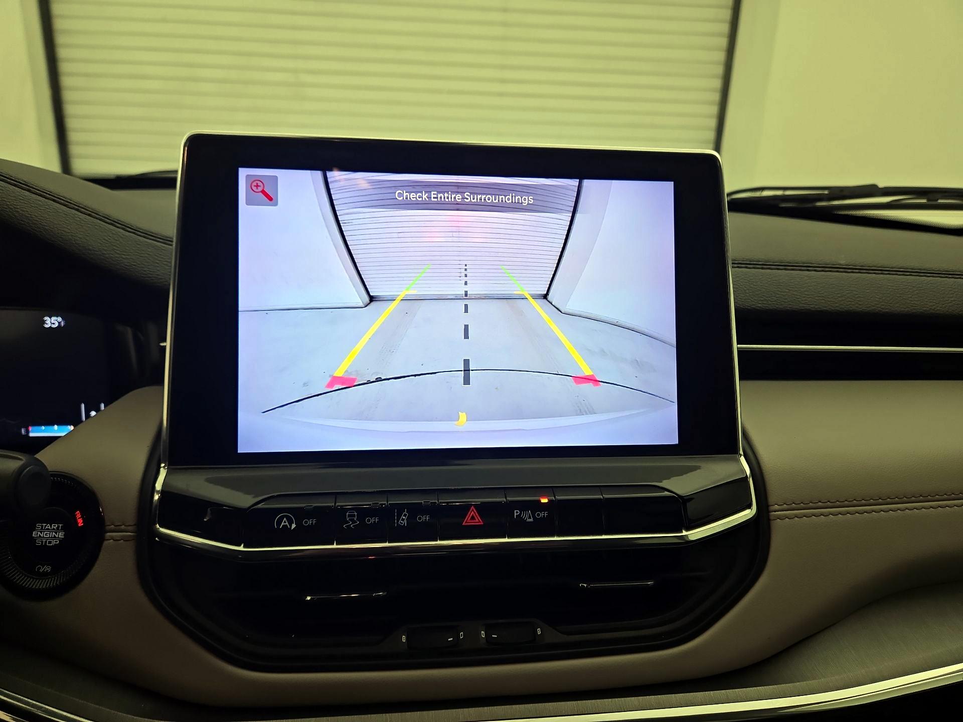 Thumbnail: 2022 Jeep Compass - 15