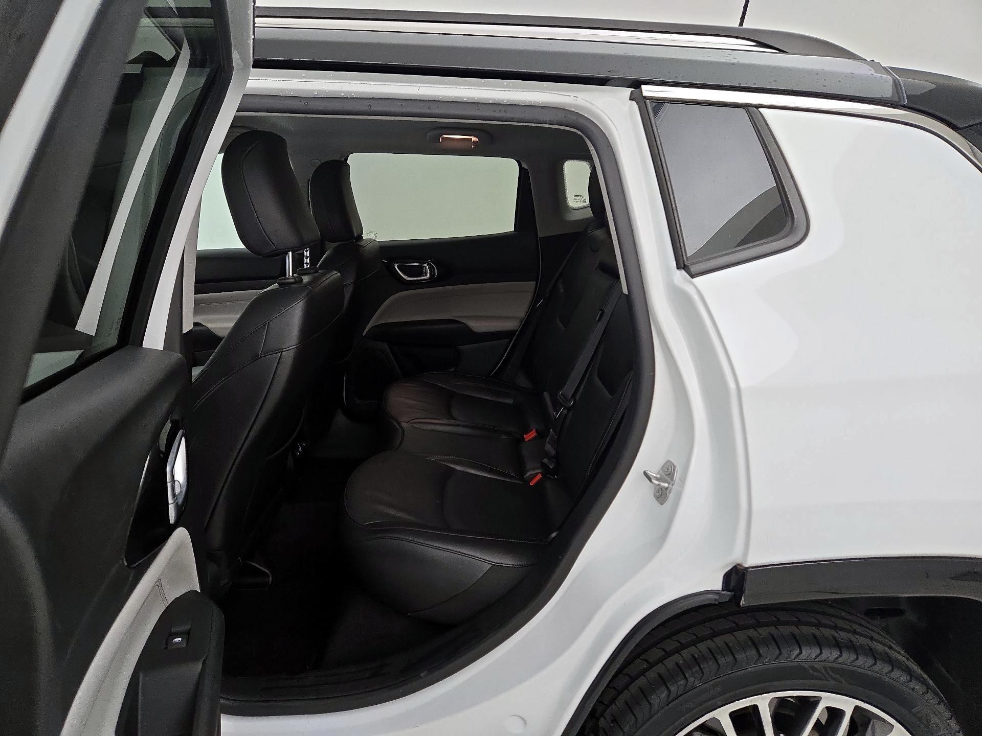 Thumbnail: 2022 Jeep Compass - 19