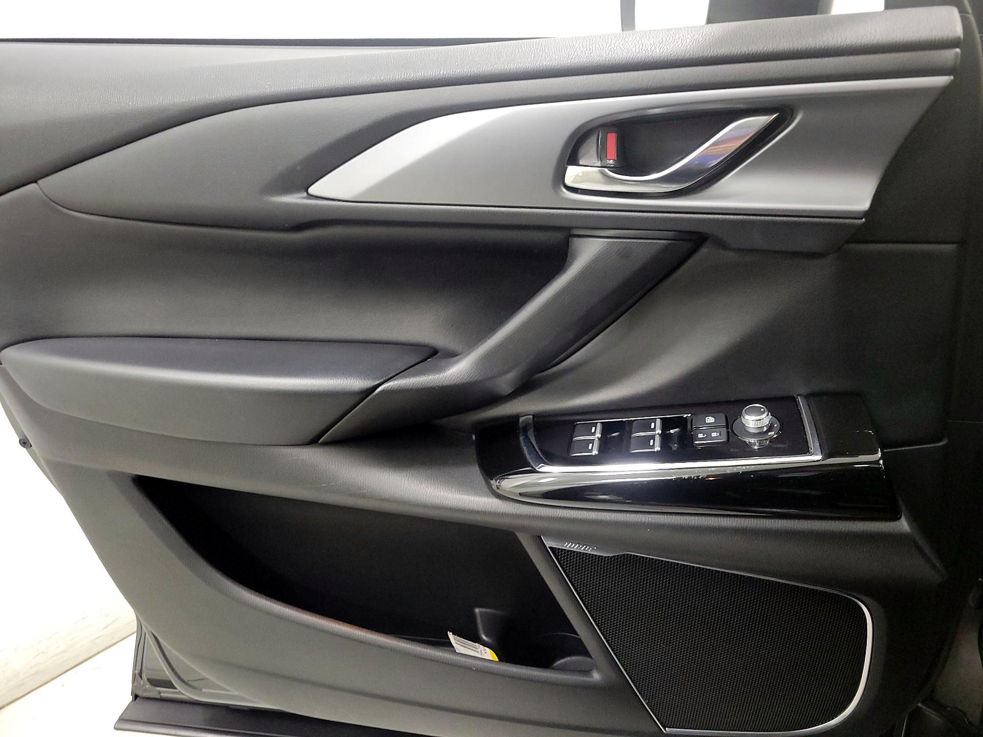 Thumbnail: 2022 Mazda CX-9 - 12