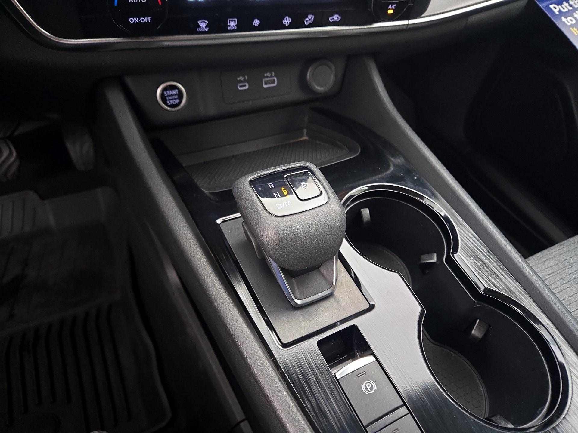 Thumbnail: 2023 Nissan Rogue - 17