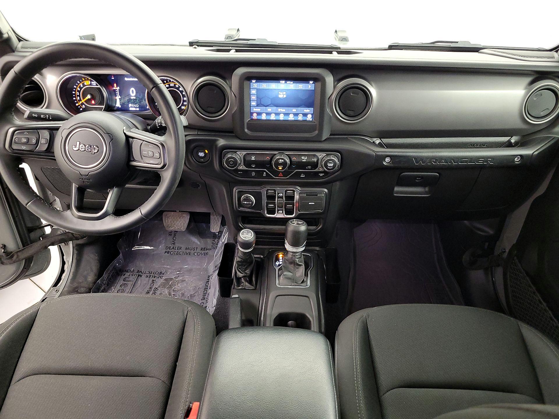 Thumbnail: 2022 Jeep Wrangler - 9