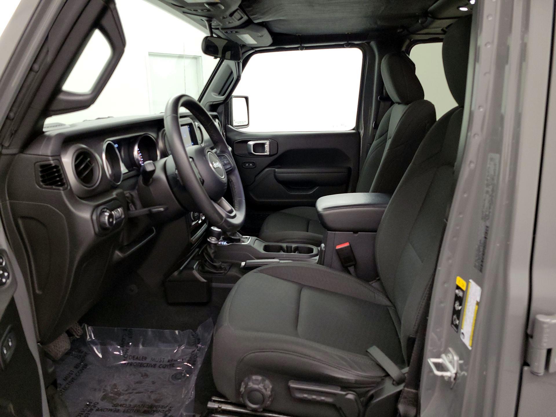 Thumbnail: 2022 Jeep Wrangler - 11