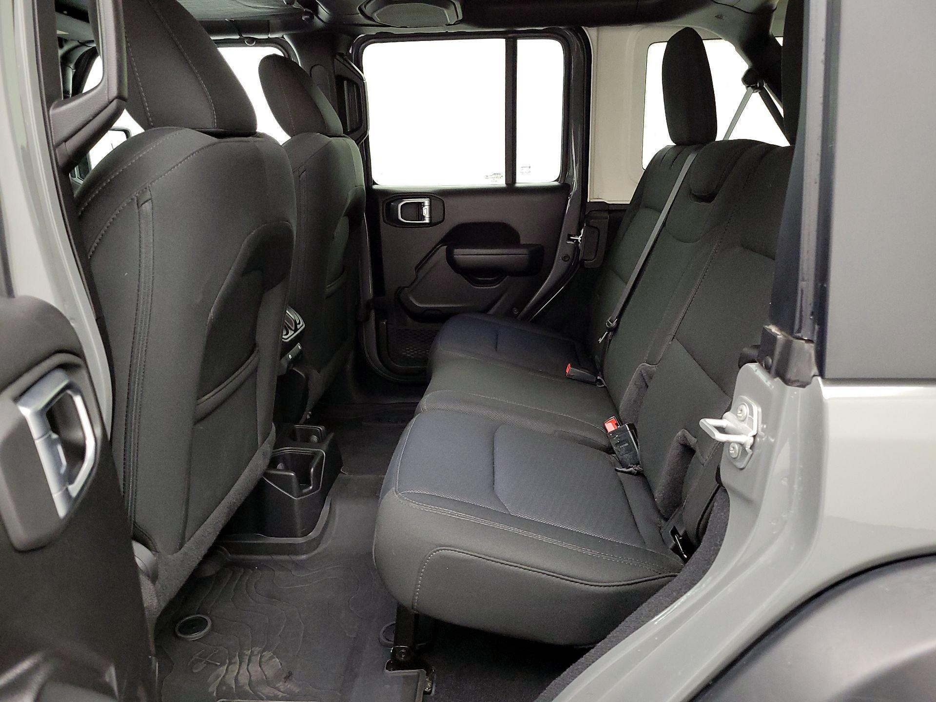 Thumbnail: 2022 Jeep Wrangler - 19