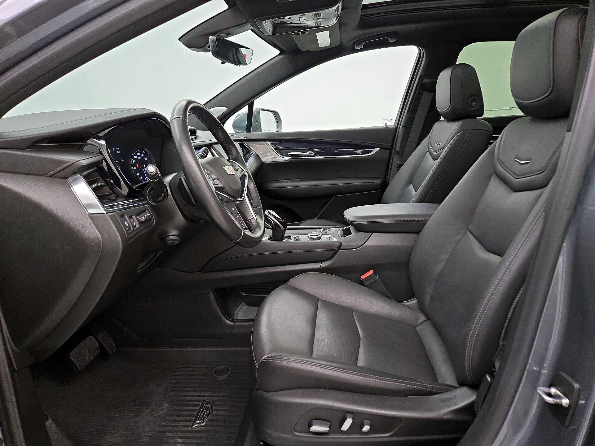 Thumbnail: 2020 Cadillac XT5 - 11