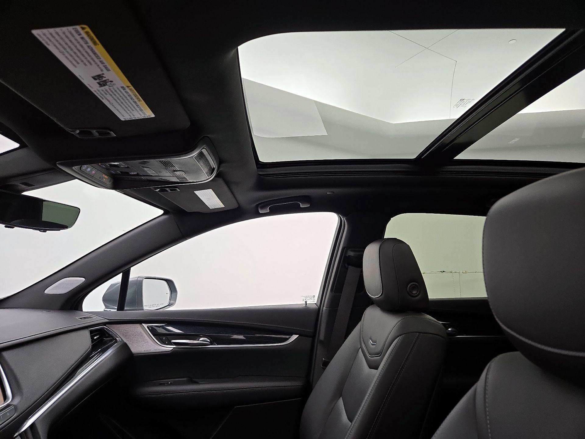 Thumbnail: 2020 Cadillac XT5 - 20