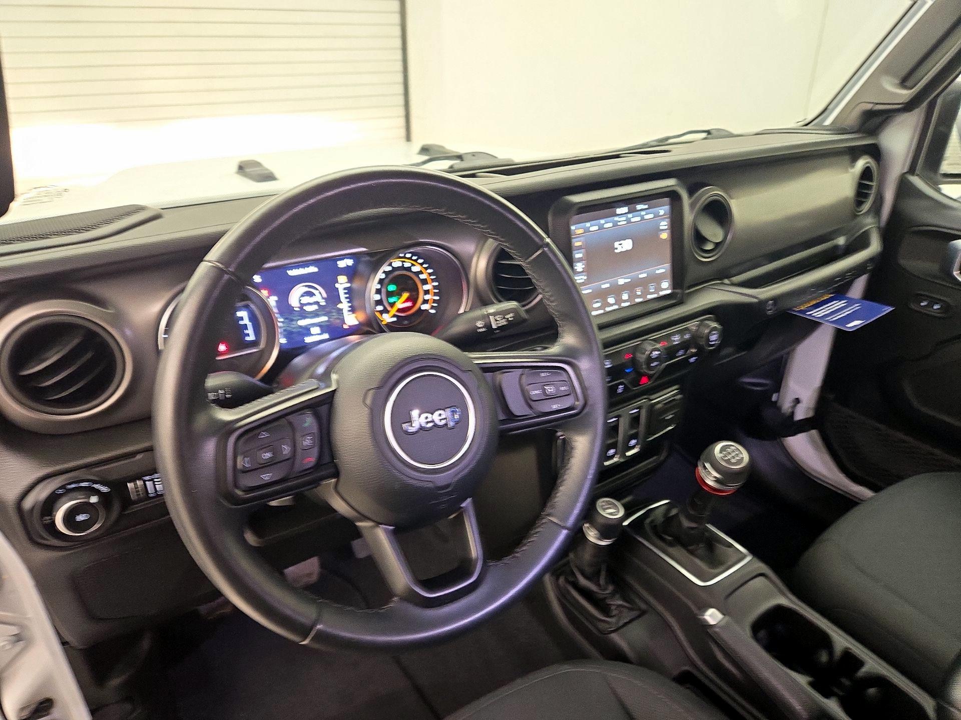 Thumbnail: 2022 Jeep Wrangler - 9