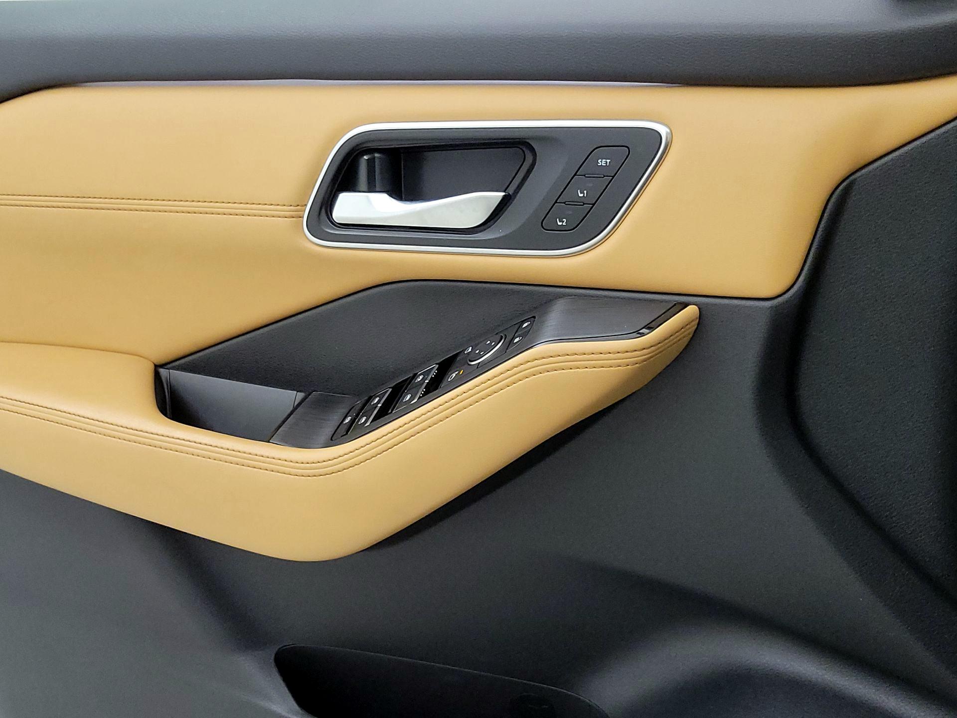 Thumbnail: 2023 Nissan Rogue - 12