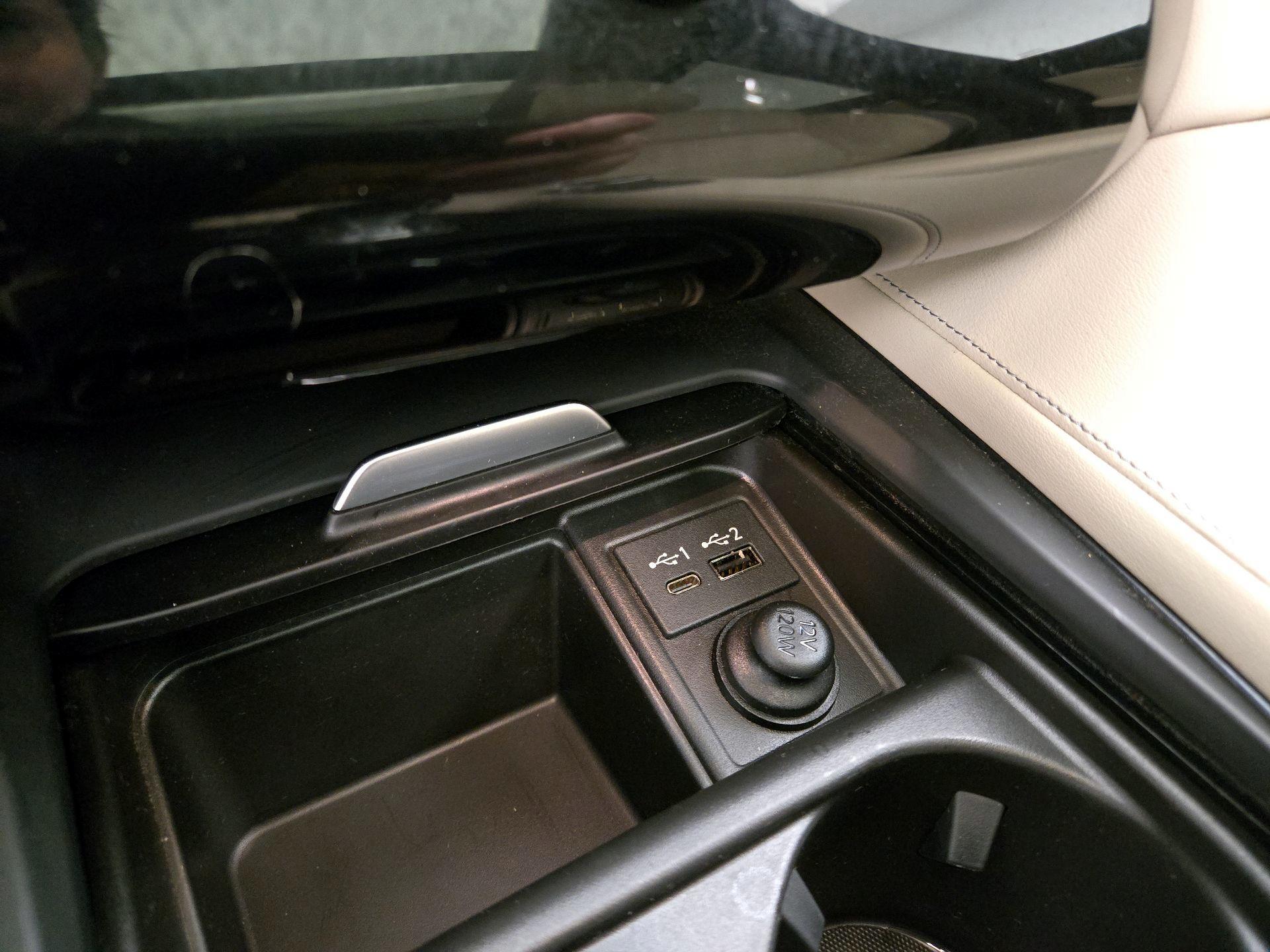 Thumbnail: 2022 INFINITI QX50 - 18