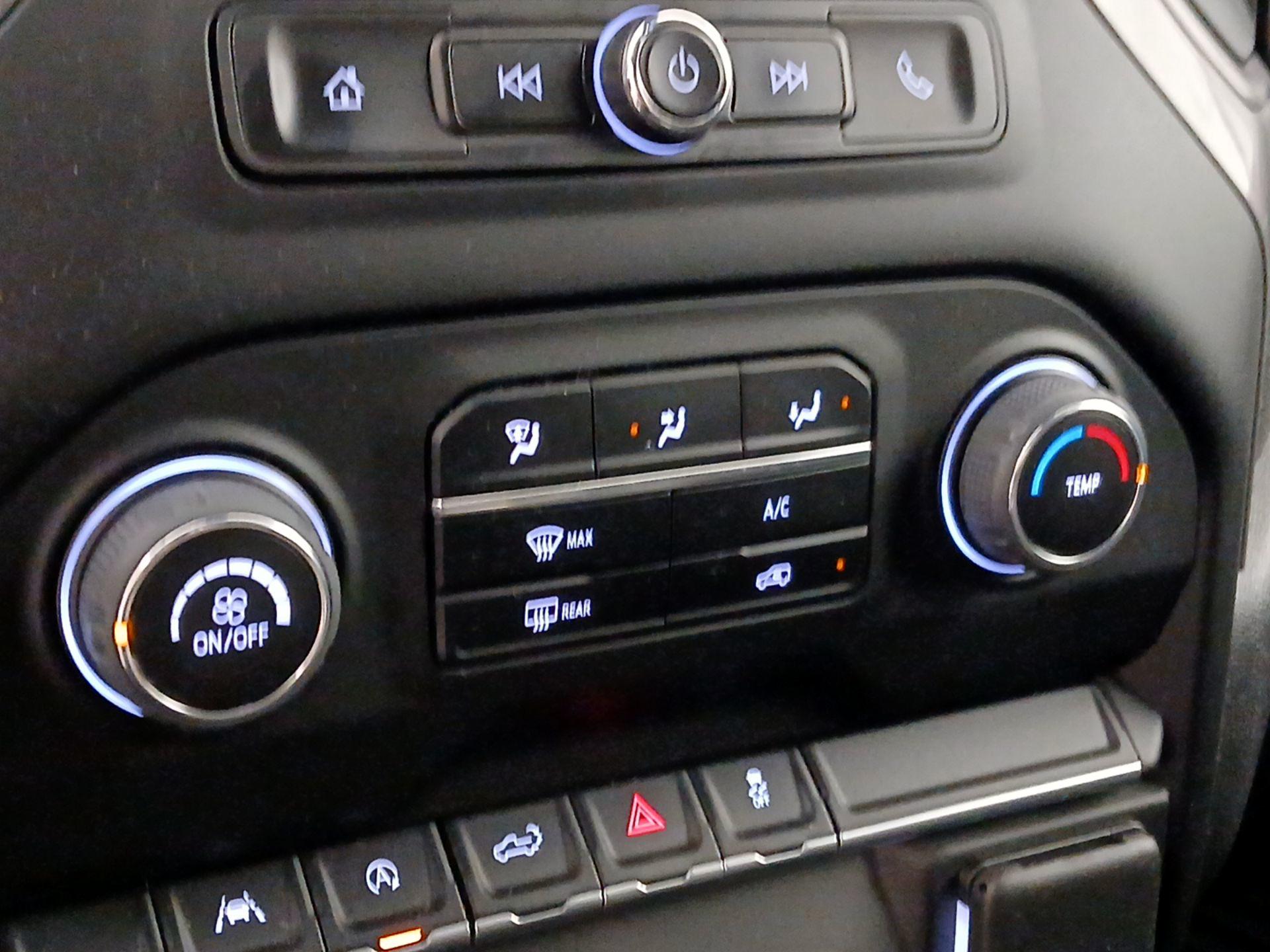 Thumbnail: 2022 Chevrolet Silverado 1500 - 16